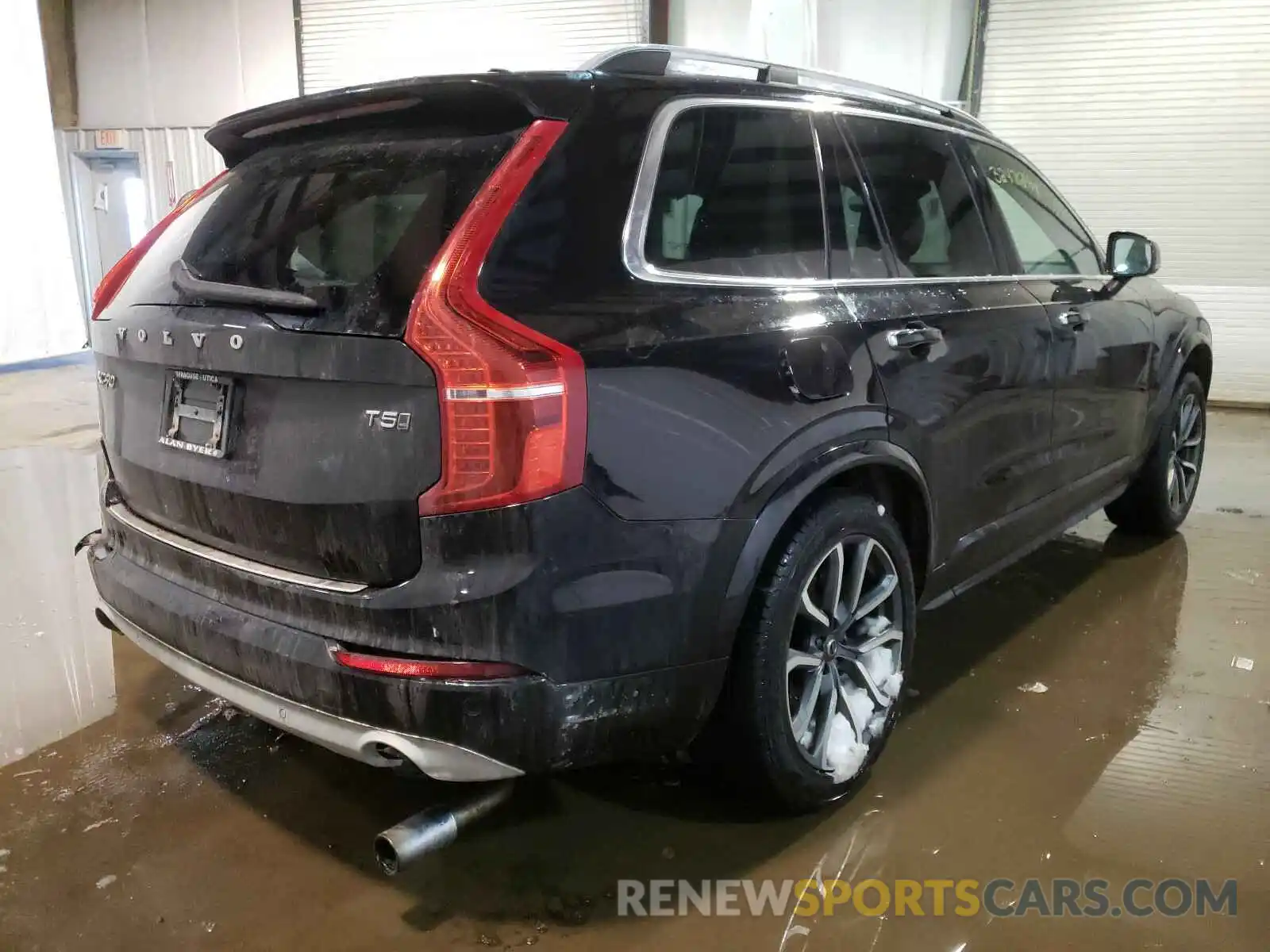 4 Photograph of a damaged car YV4102PK7K1425751 VOLVO XC90 2019