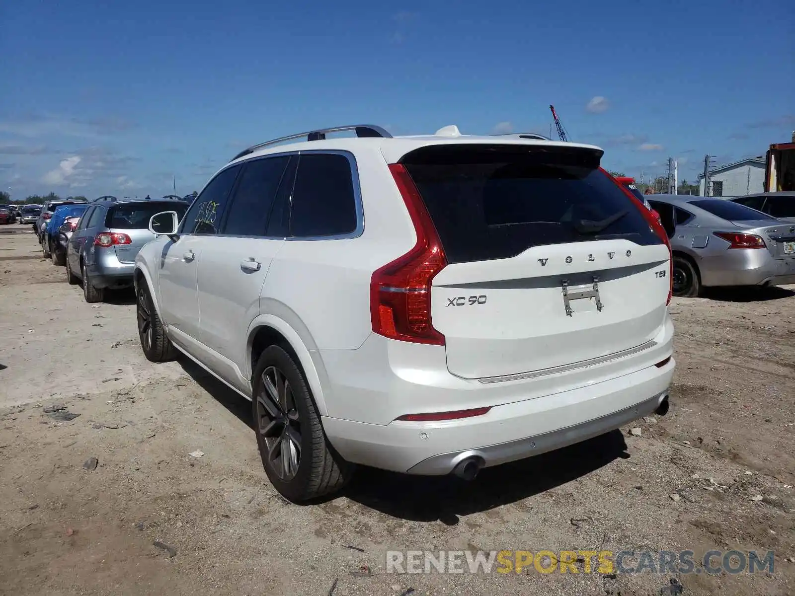 3 Photograph of a damaged car YV4102PK7K1503185 VOLVO XC90 2019