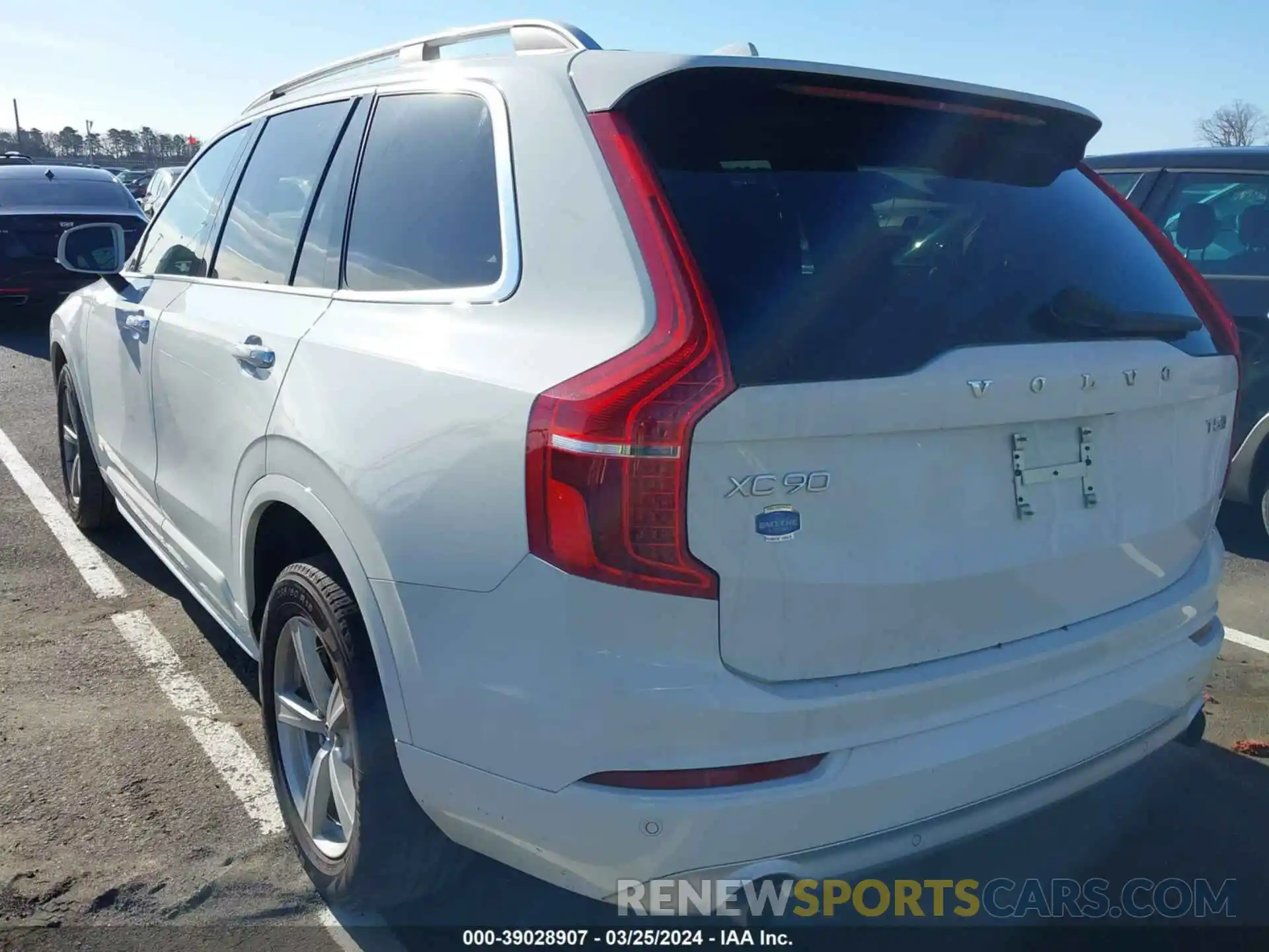 3 Photograph of a damaged car YV4102PK7K1506393 VOLVO XC90 2019