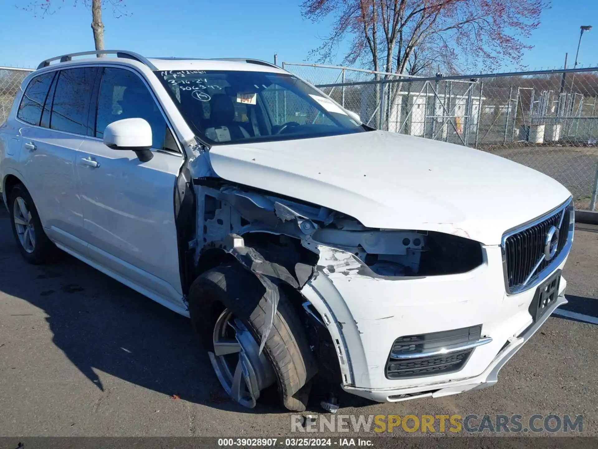 6 Photograph of a damaged car YV4102PK7K1506393 VOLVO XC90 2019