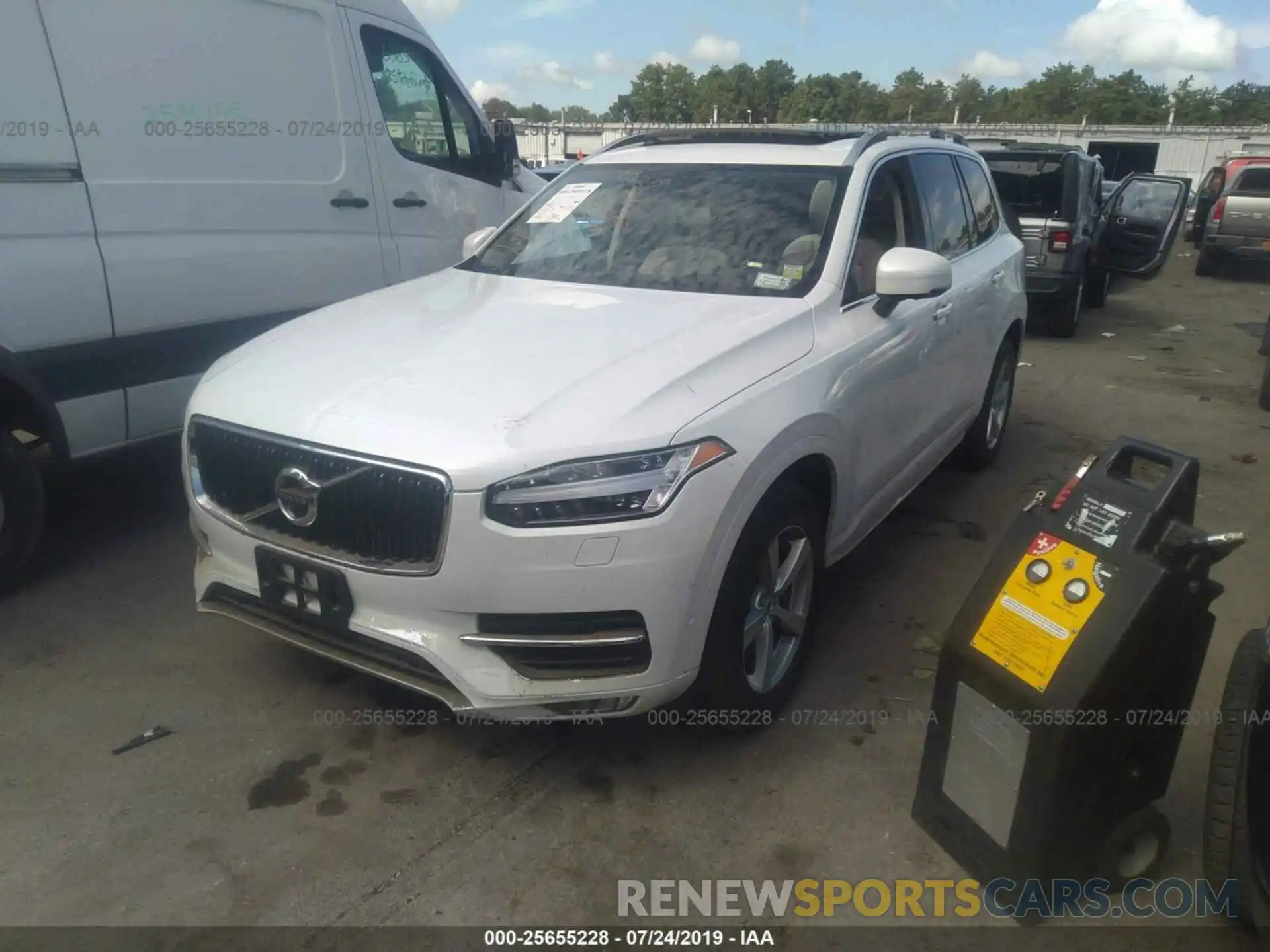 2 Photograph of a damaged car YV4102PK8K1459150 VOLVO XC90 2019