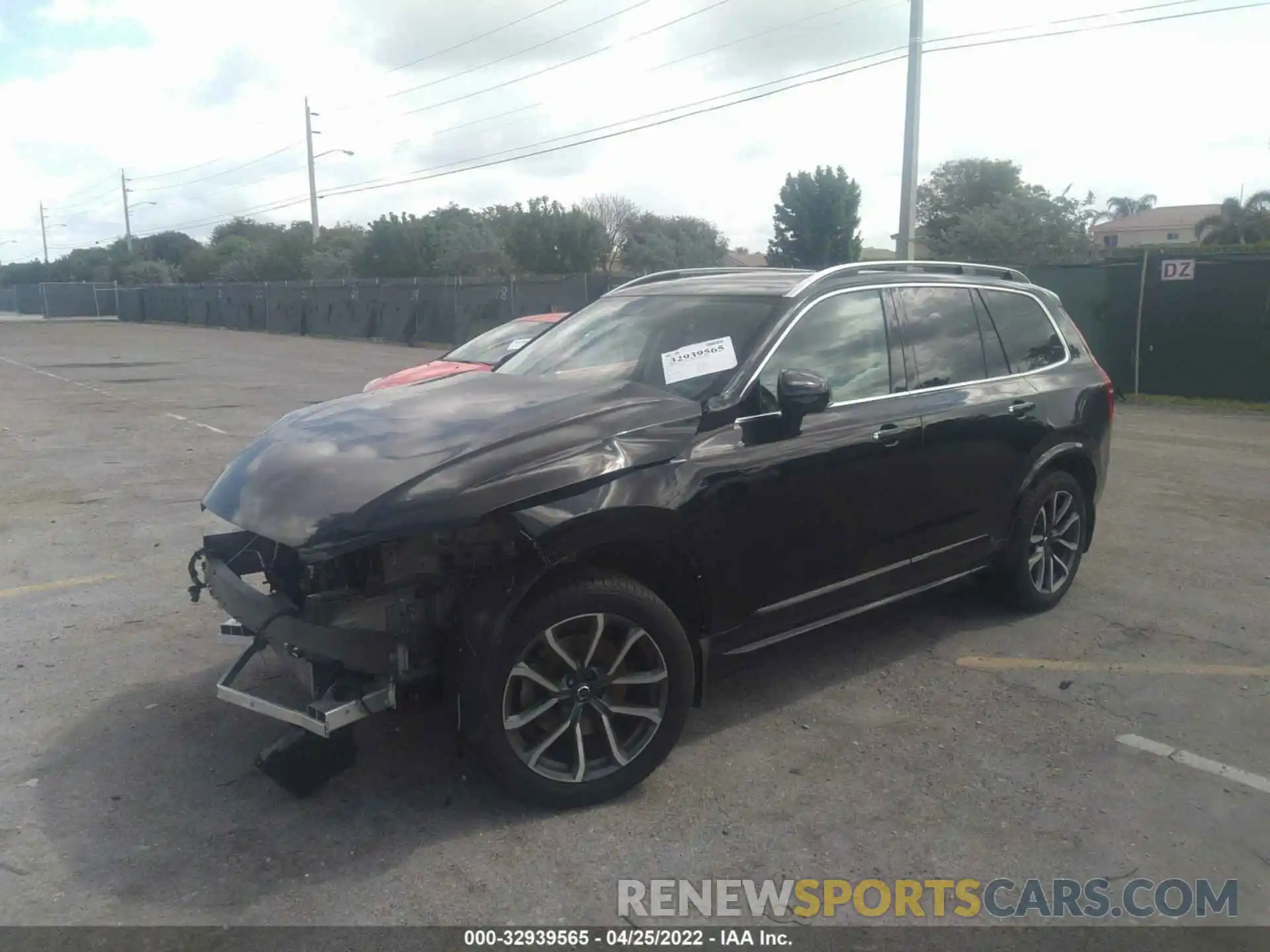 2 Photograph of a damaged car YV4102PK8K1510727 VOLVO XC90 2019