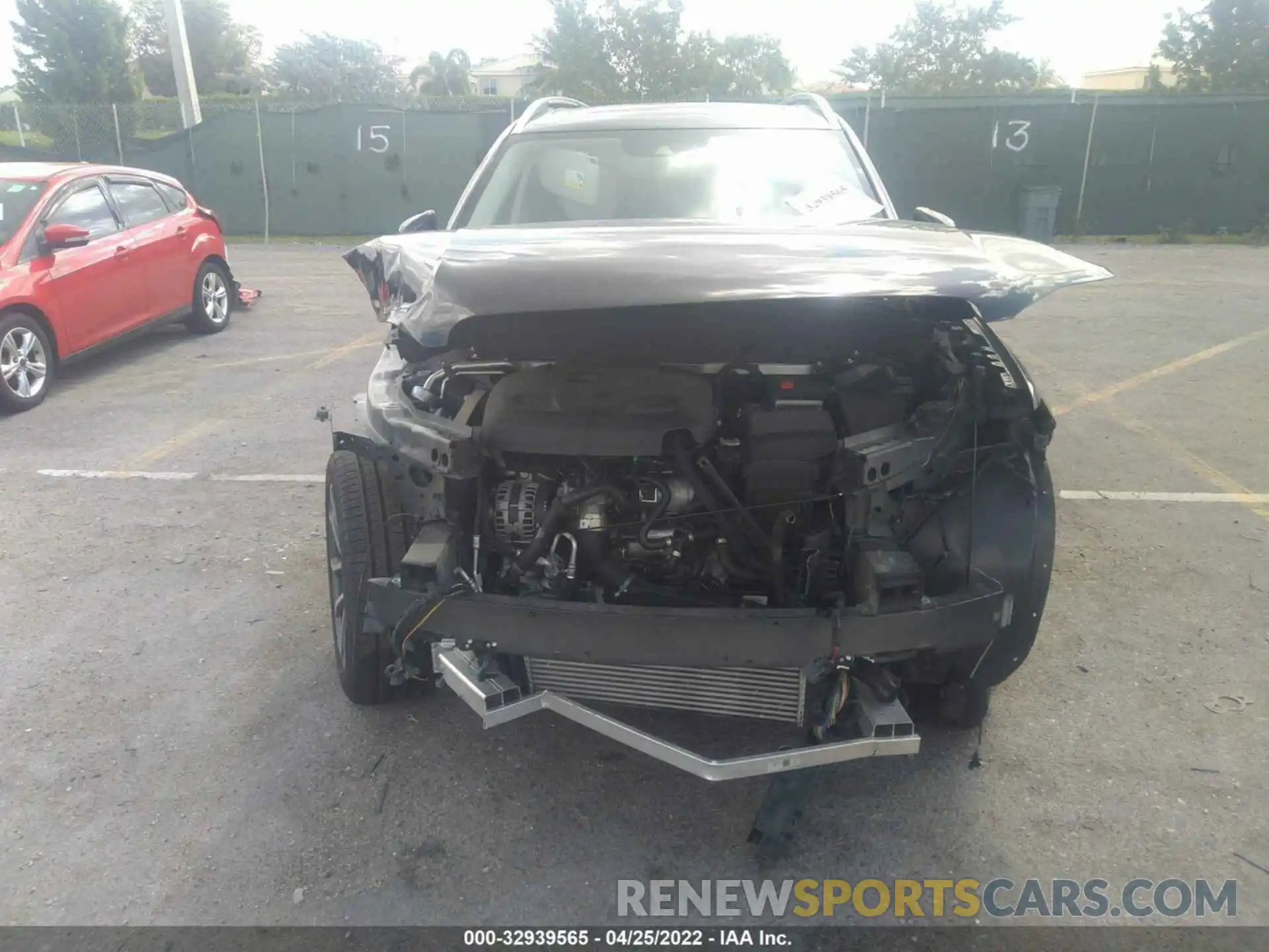 6 Photograph of a damaged car YV4102PK8K1510727 VOLVO XC90 2019