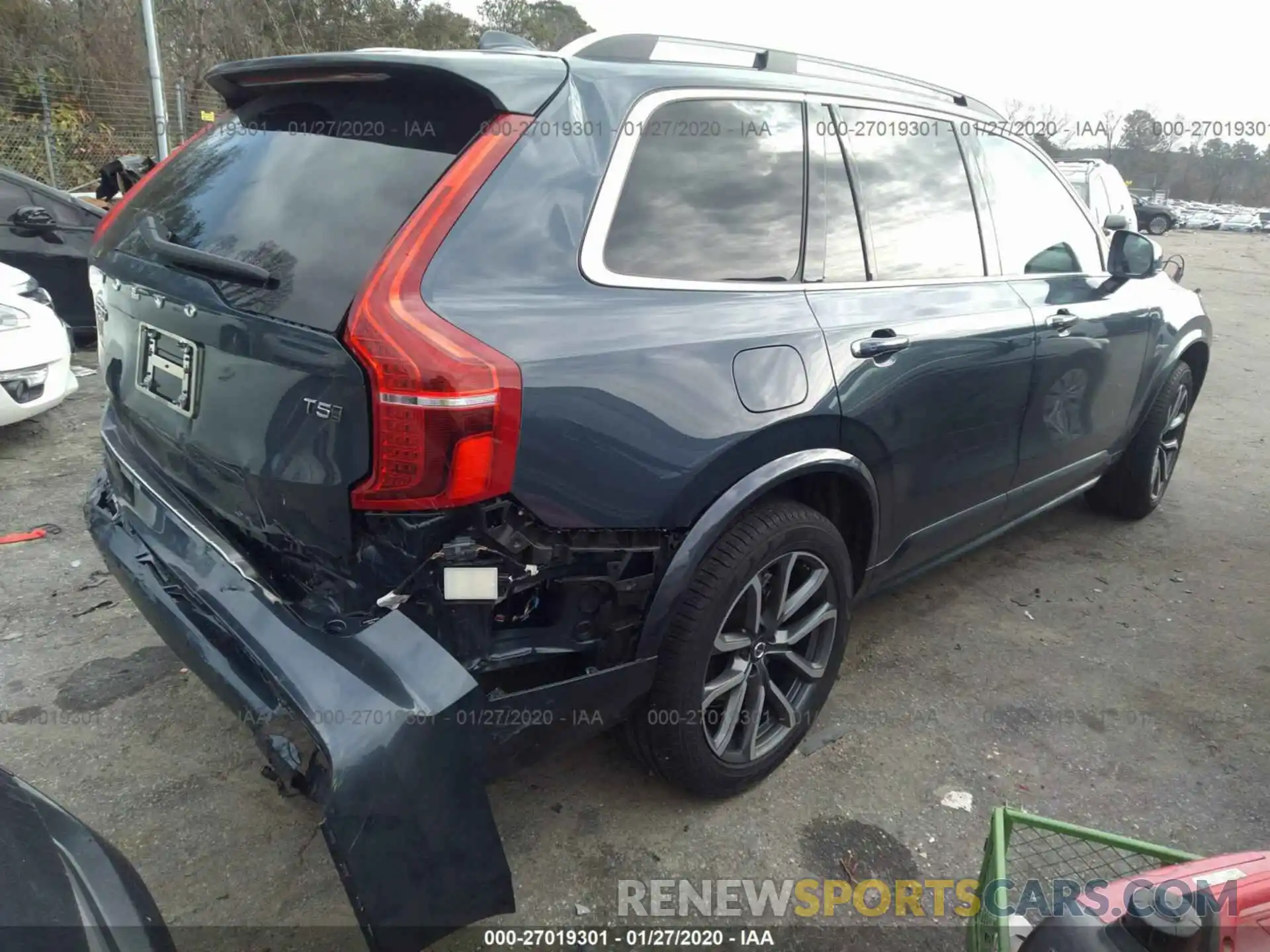 4 Photograph of a damaged car YV4102PK9K1468343 VOLVO XC90 2019