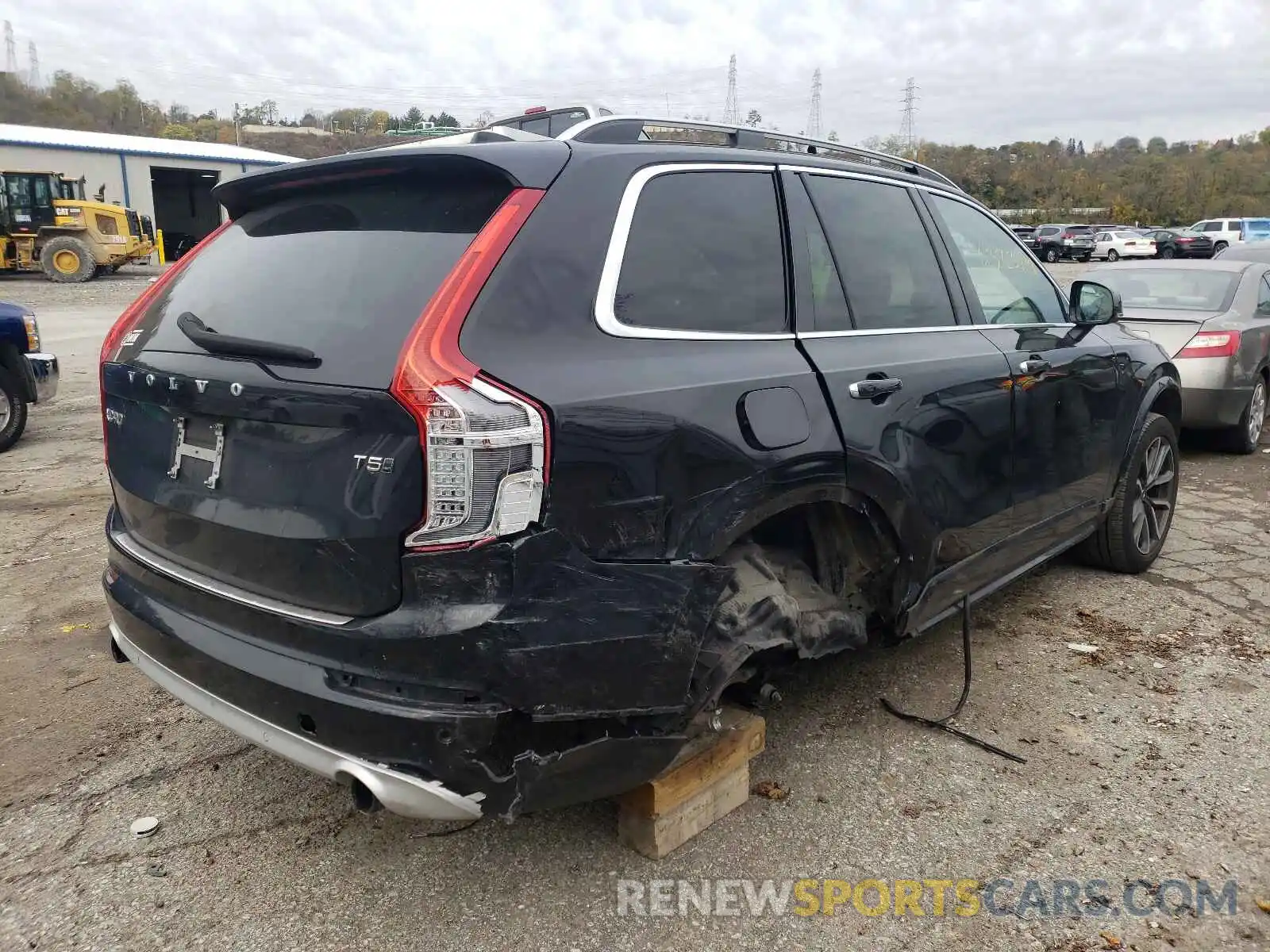 4 Photograph of a damaged car YV4102PKXK1438994 VOLVO XC90 2019