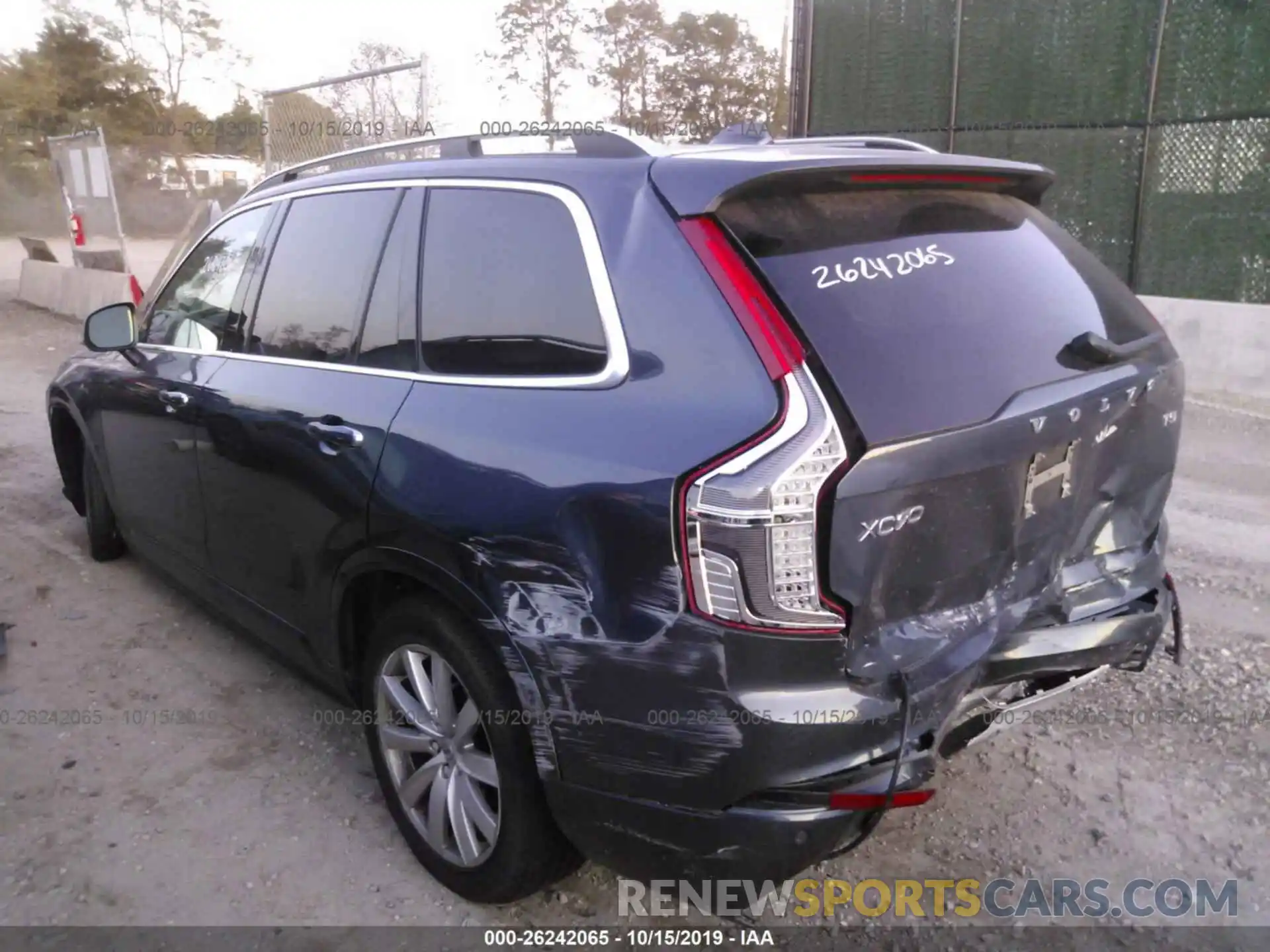 3 Photograph of a damaged car YV4102PKXK1455682 VOLVO XC90 2019