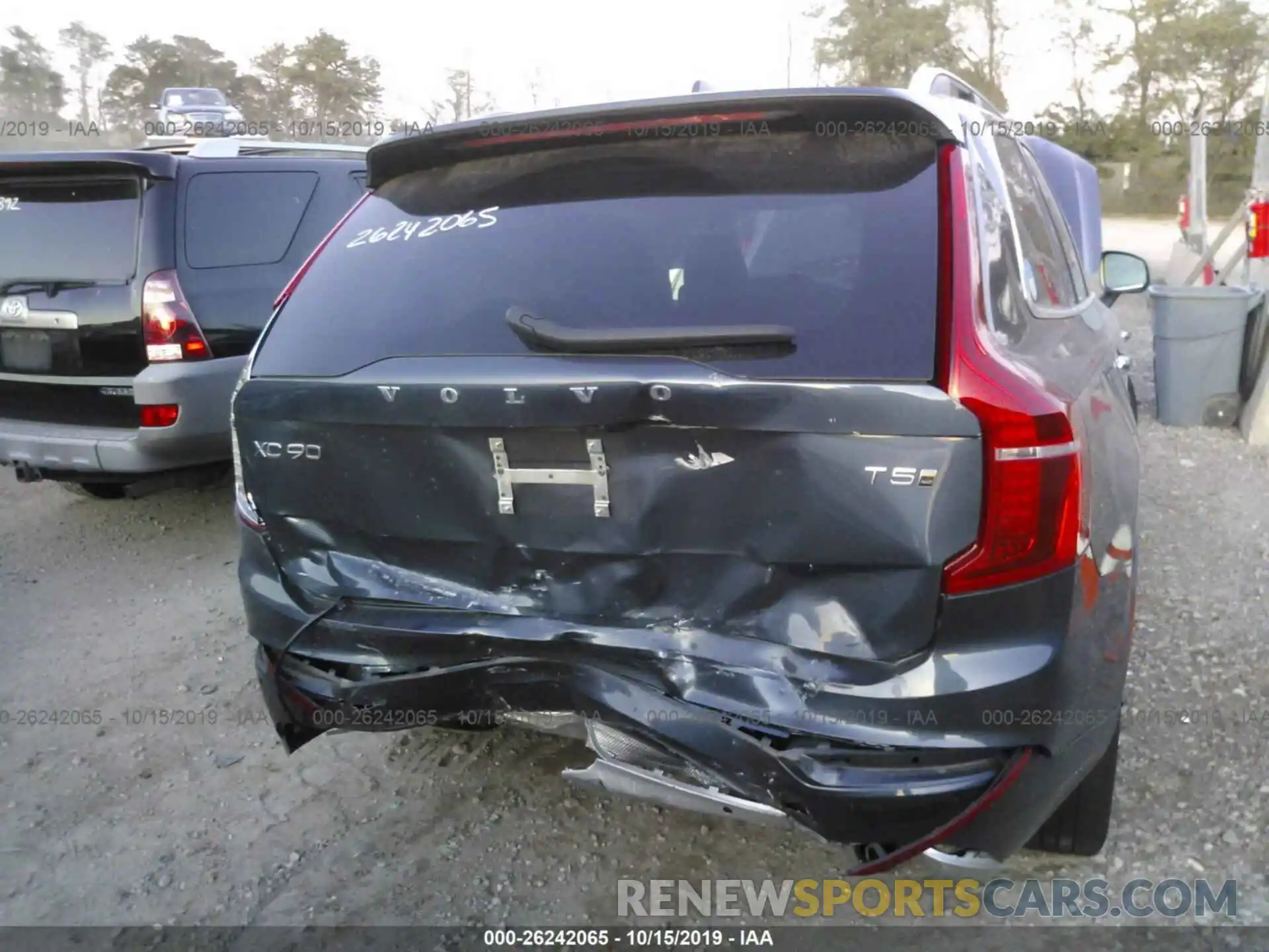 6 Photograph of a damaged car YV4102PKXK1455682 VOLVO XC90 2019