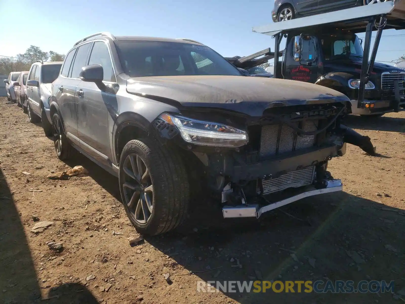 1 Photograph of a damaged car YV4102PKXK1489945 VOLVO XC90 2019