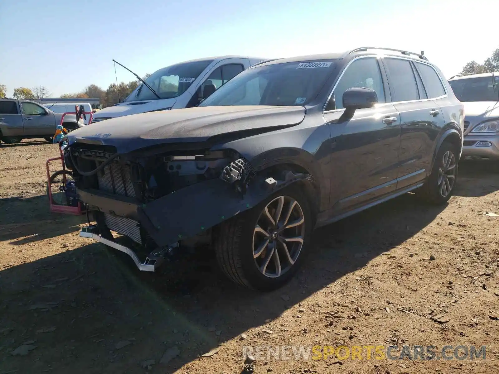 2 Фотография поврежденного автомобиля YV4102PKXK1489945 VOLVO XC90 2019