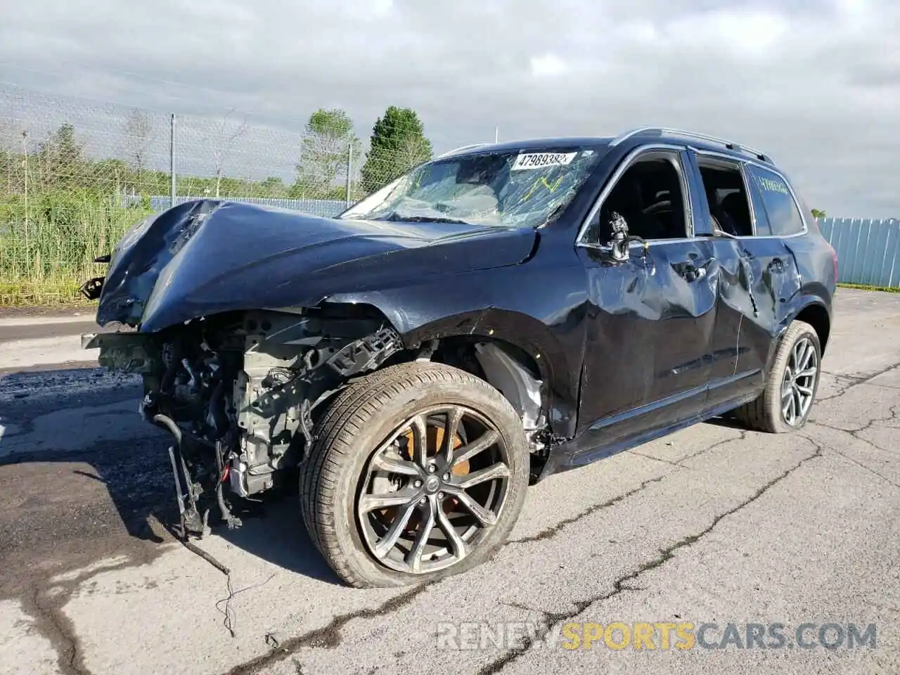 2 Photograph of a damaged car YV4102PKXK1491971 VOLVO XC90 2019