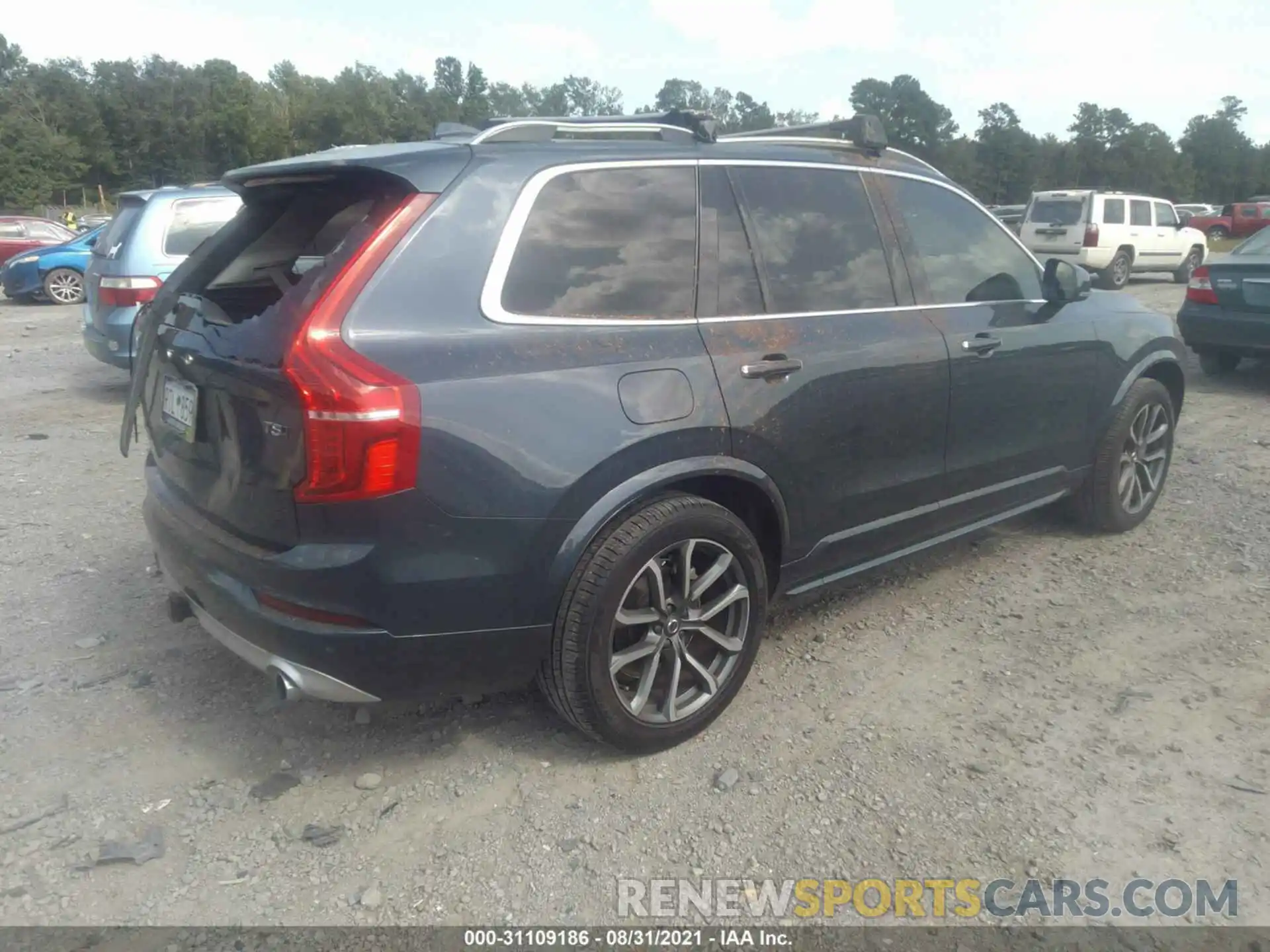 4 Photograph of a damaged car YV4102PKXK1503164 VOLVO XC90 2019