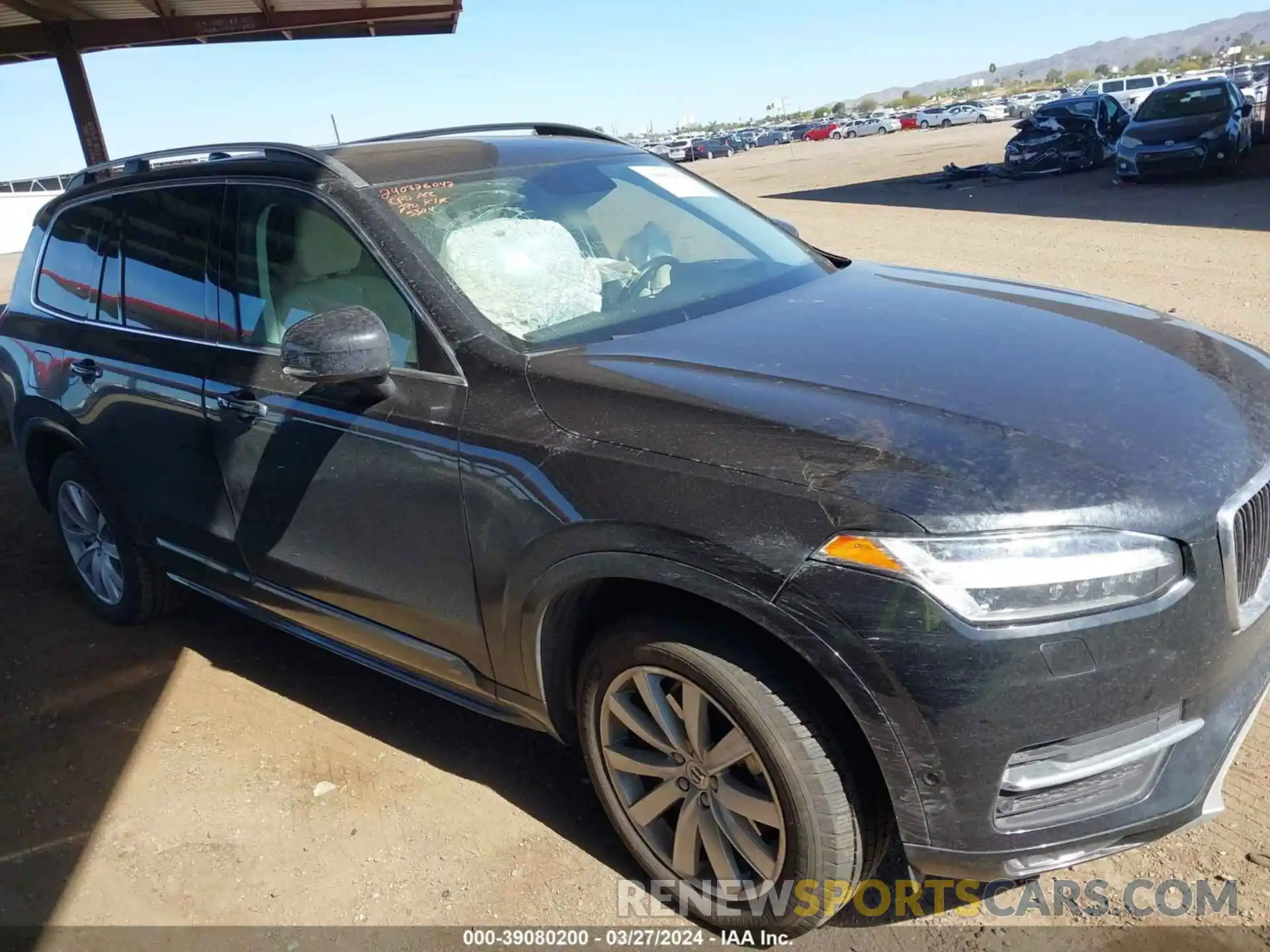 1 Photograph of a damaged car YV4102PKXK1505304 VOLVO XC90 2019