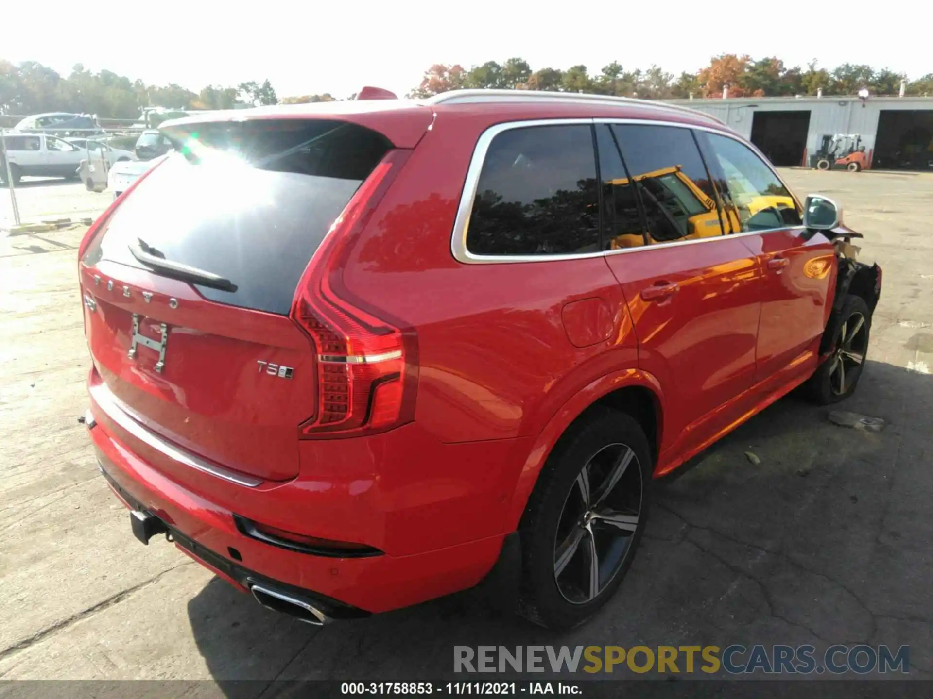 4 Photograph of a damaged car YV4102PM0K1443929 VOLVO XC90 2019