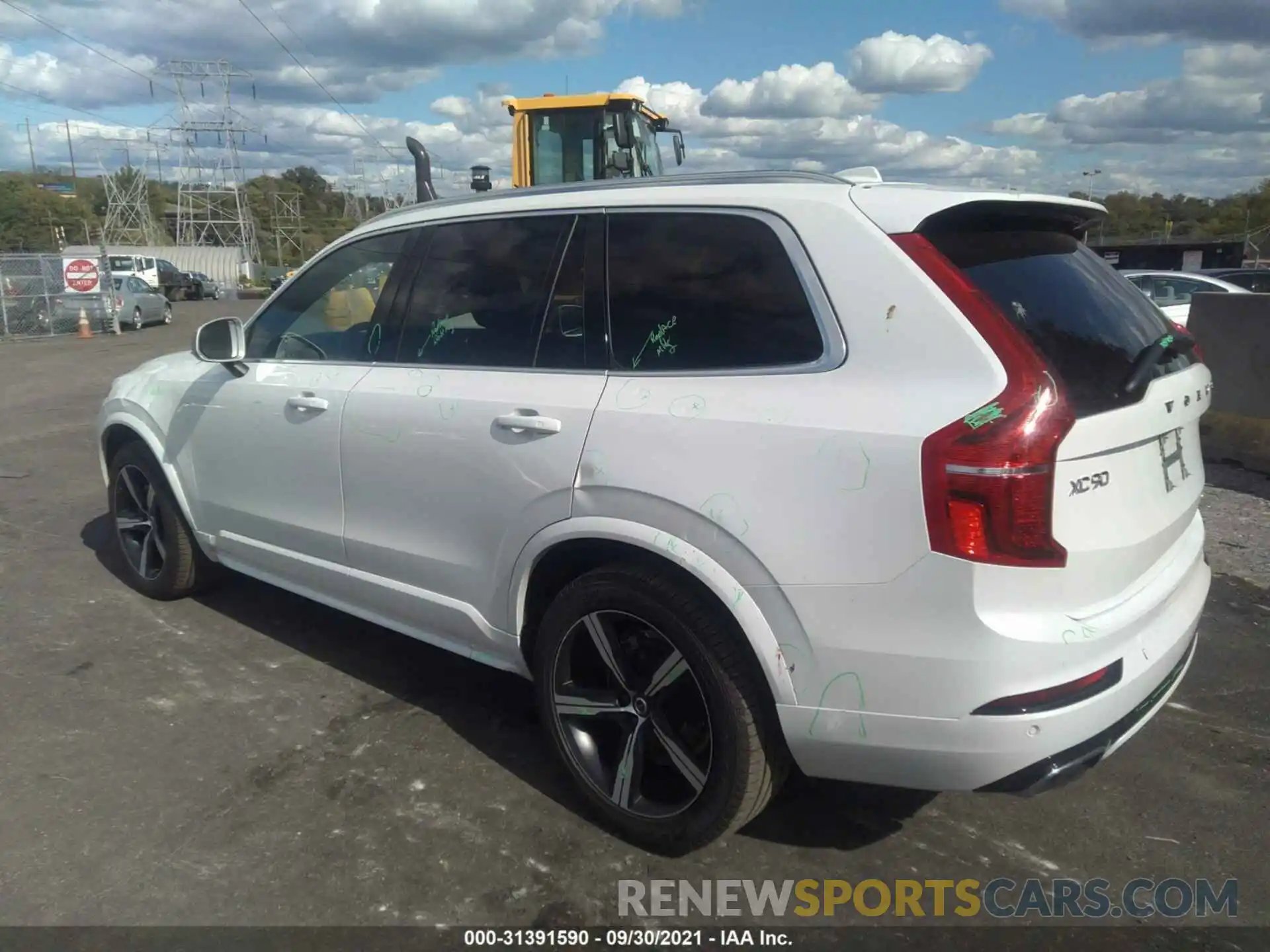 3 Photograph of a damaged car YV4102PM1K1507623 VOLVO XC90 2019