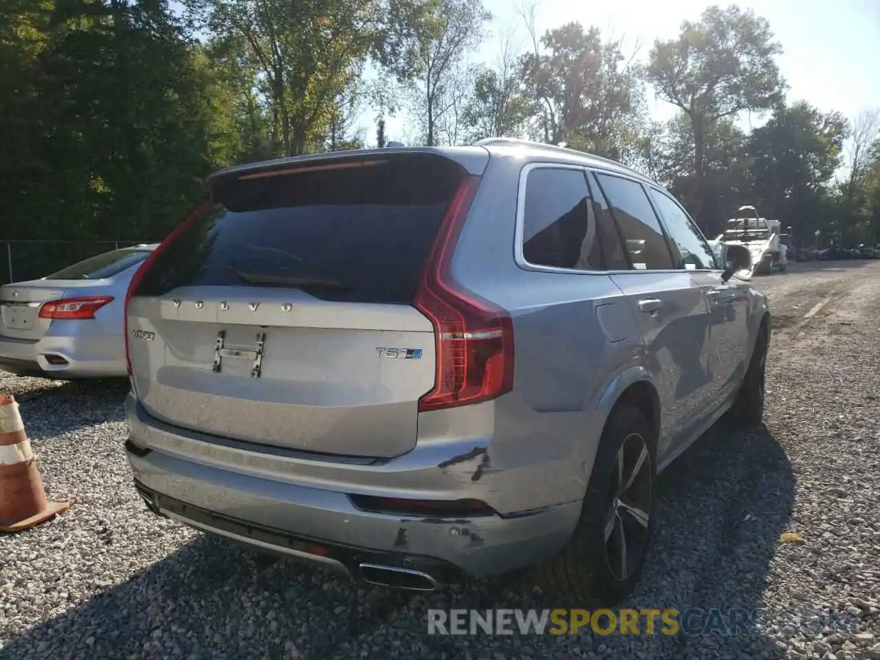 4 Фотография поврежденного автомобиля YV4102PM6K1427010 VOLVO XC90 2019