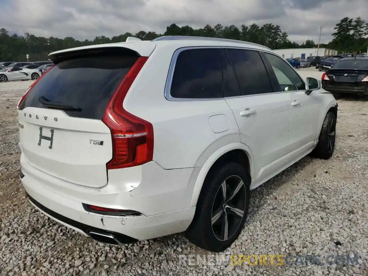 4 Photograph of a damaged car YV4102PM9K1509183 VOLVO XC90 2019