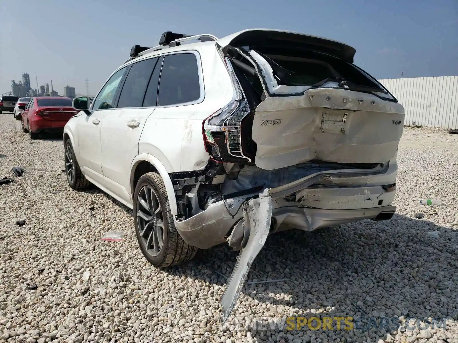 3 Photograph of a damaged car YV4A22PK1K1439574 VOLVO XC90 2019