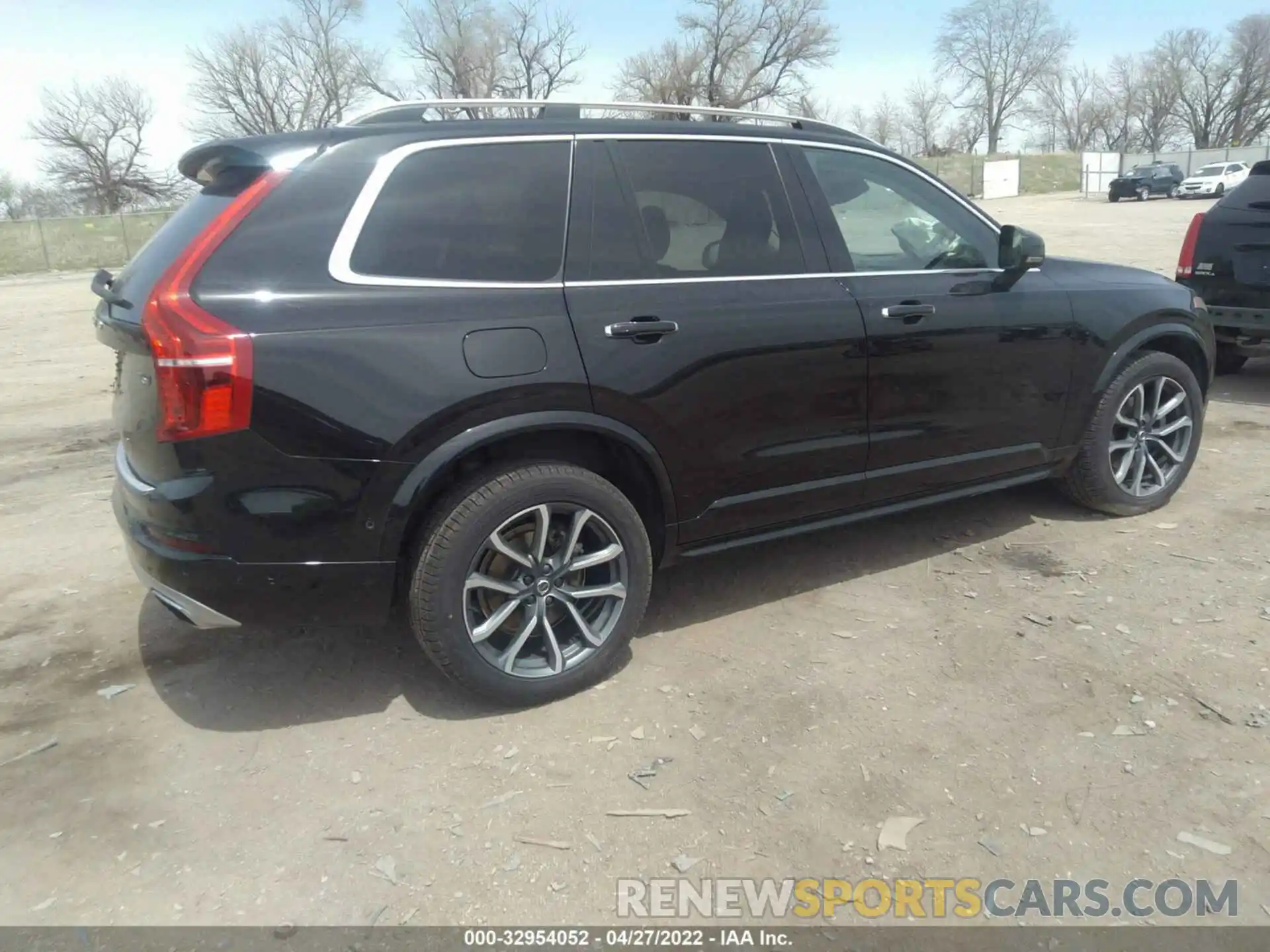 4 Photograph of a damaged car YV4A22PK1K1501099 VOLVO XC90 2019