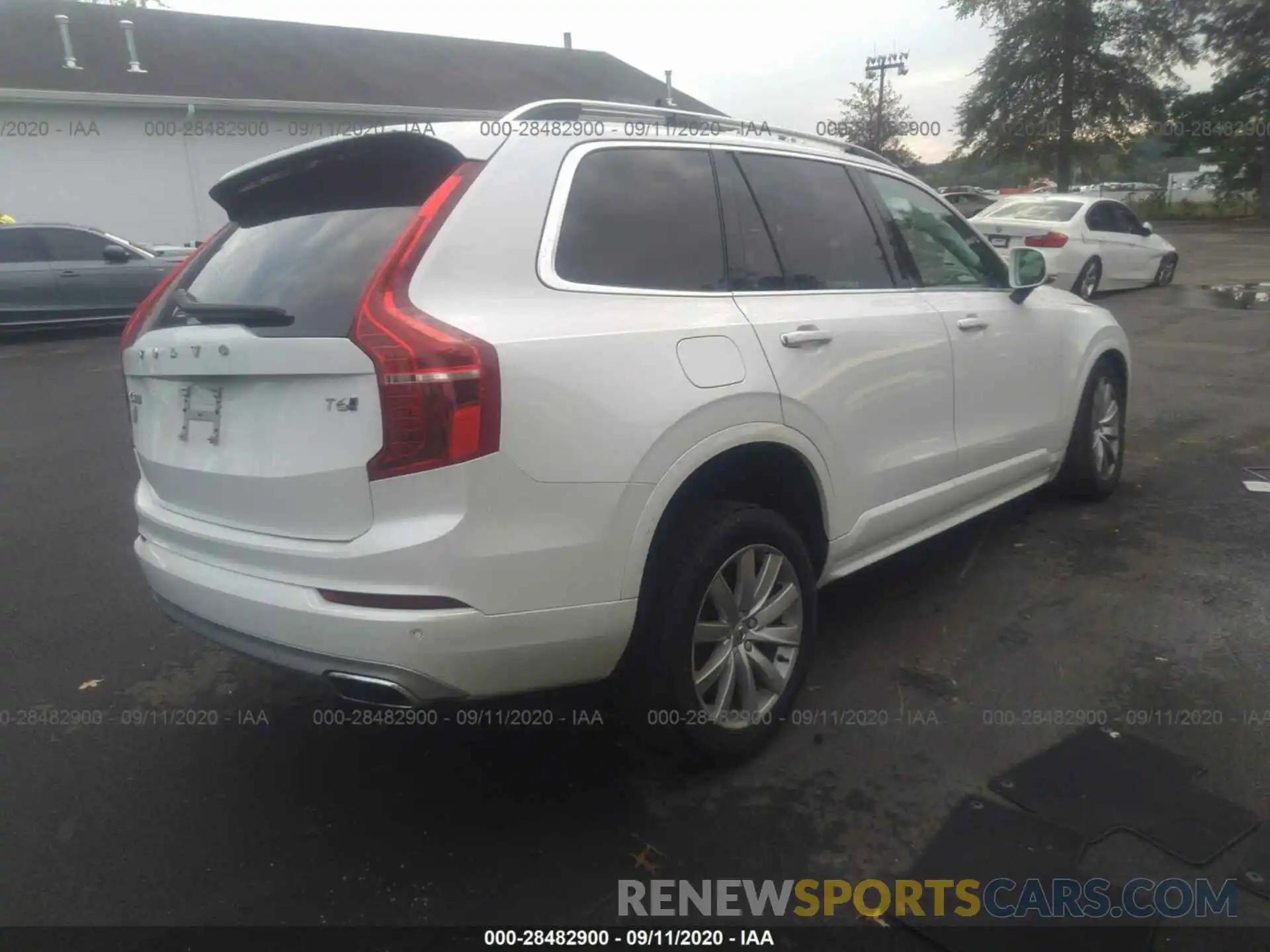 4 Photograph of a damaged car YV4A22PK1K1515424 VOLVO XC90 2019