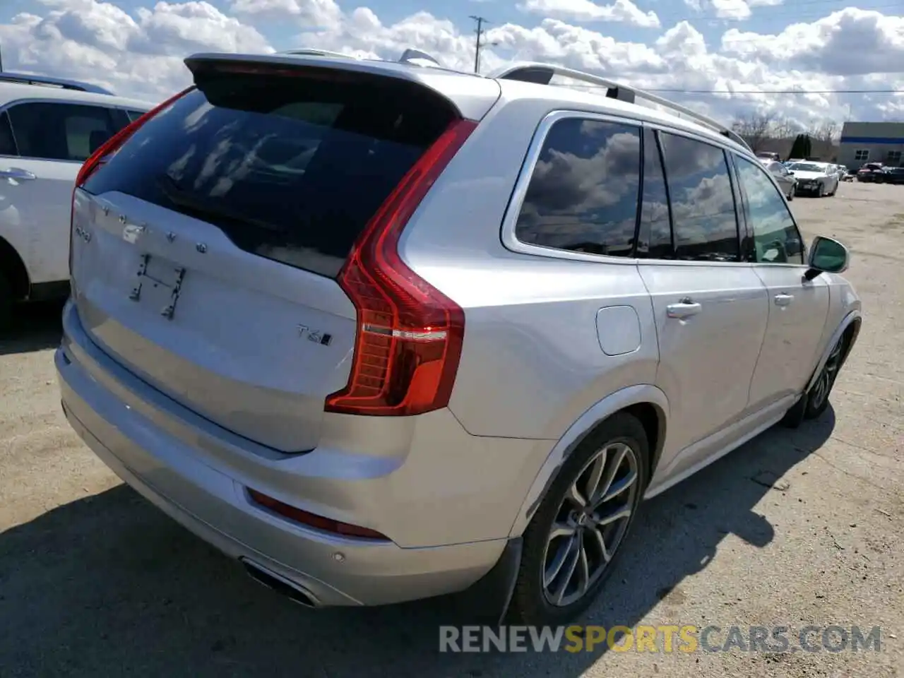 4 Photograph of a damaged car YV4A22PK2K1417583 VOLVO XC90 2019