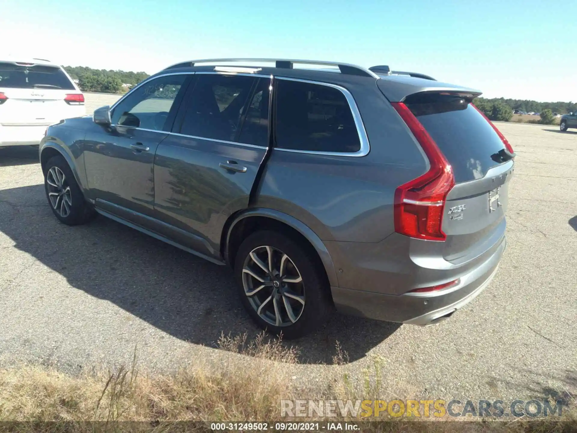 3 Фотография поврежденного автомобиля YV4A22PK2K1462250 VOLVO XC90 2019