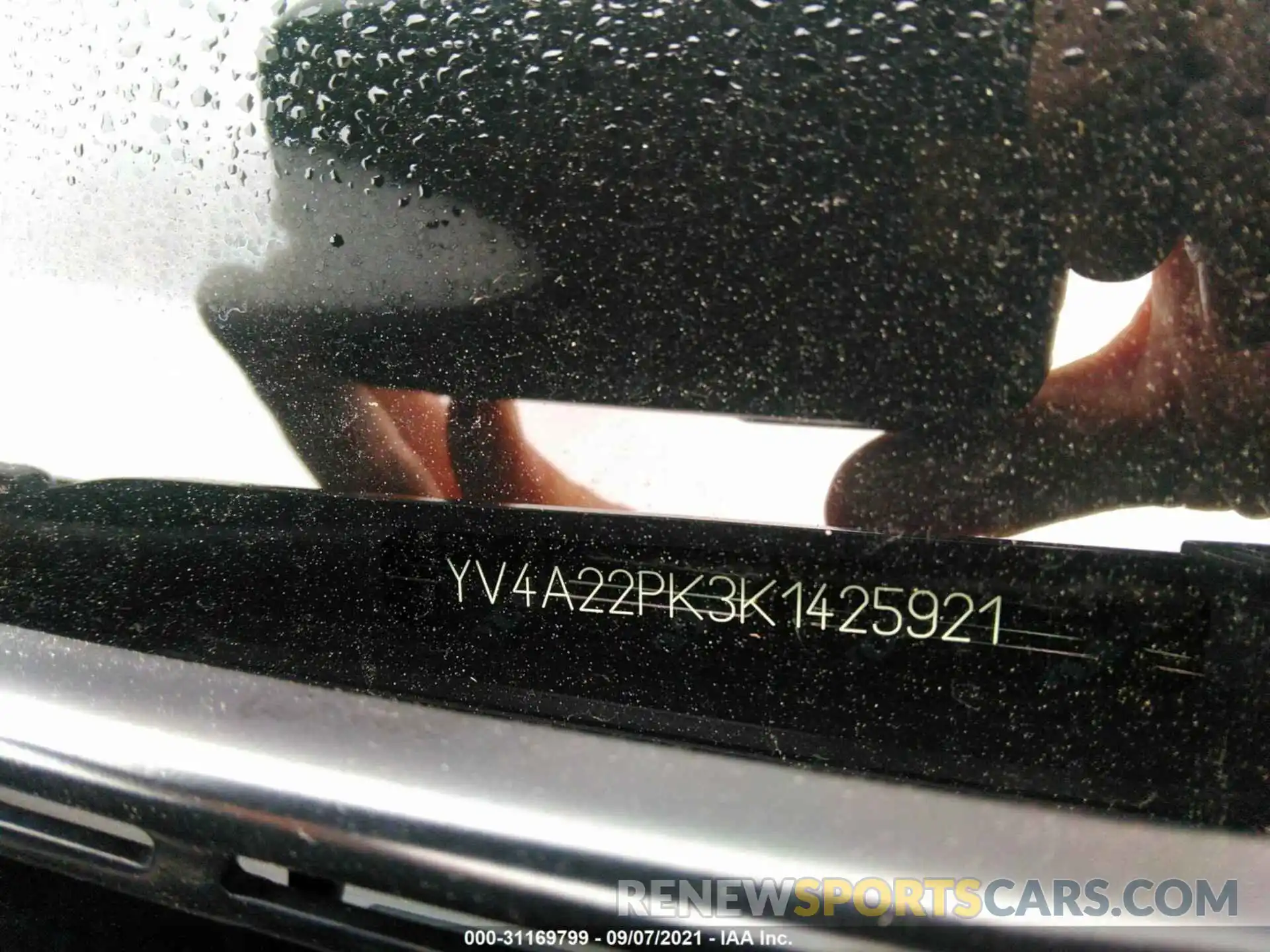 9 Photograph of a damaged car YV4A22PK3K1425921 VOLVO XC90 2019