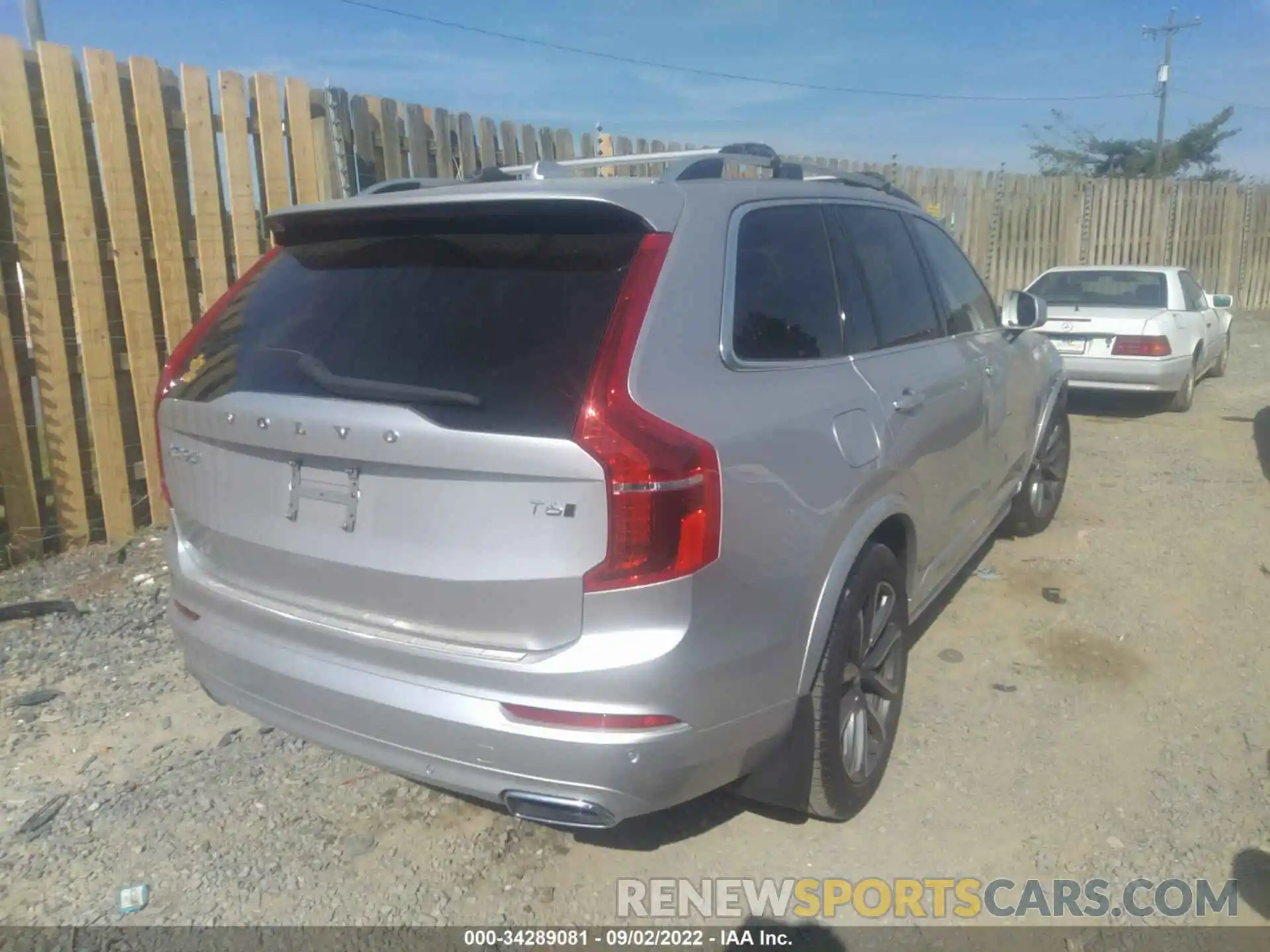 4 Фотография поврежденного автомобиля YV4A22PK3K1492860 VOLVO XC90 2019