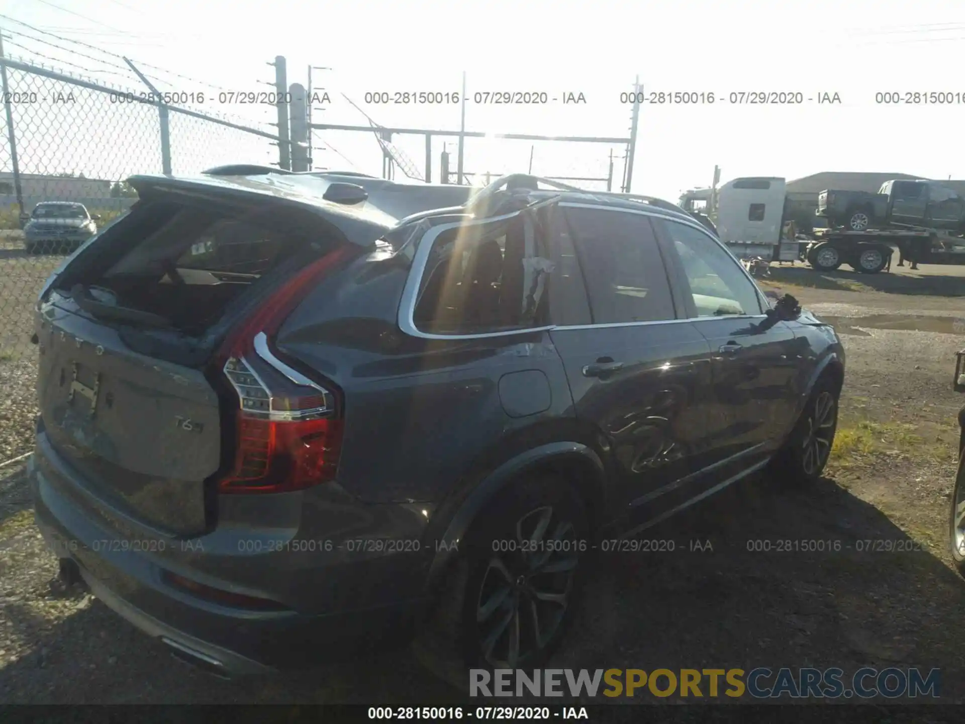 4 Photograph of a damaged car YV4A22PK4K1468955 VOLVO XC90 2019