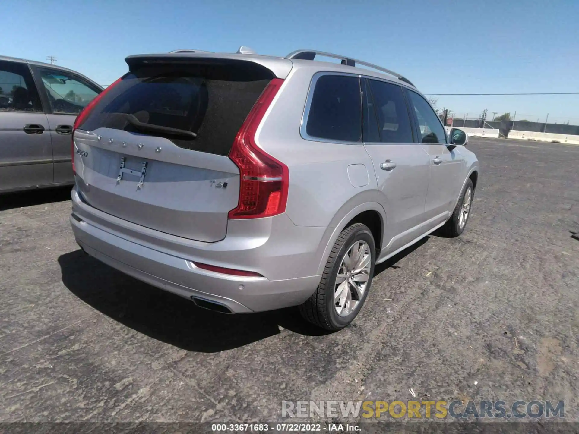 4 Фотография поврежденного автомобиля YV4A22PK4K1480166 VOLVO XC90 2019