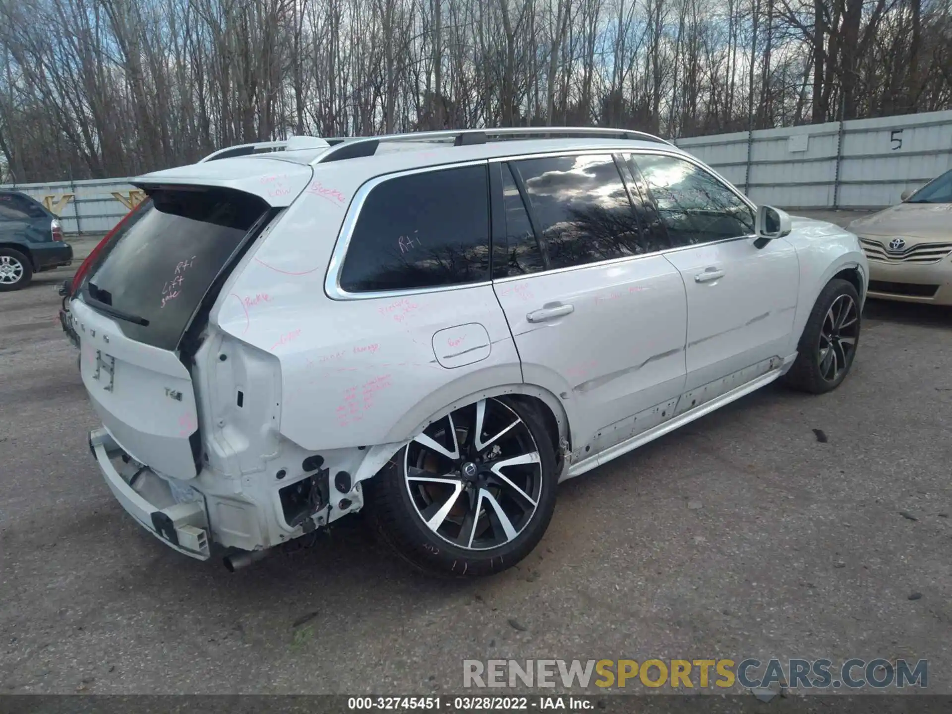 4 Photograph of a damaged car YV4A22PK5K1440629 VOLVO XC90 2019