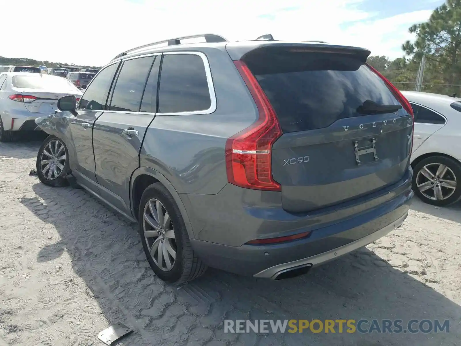 3 Фотография поврежденного автомобиля YV4A22PK5K1497624 VOLVO XC90 2019