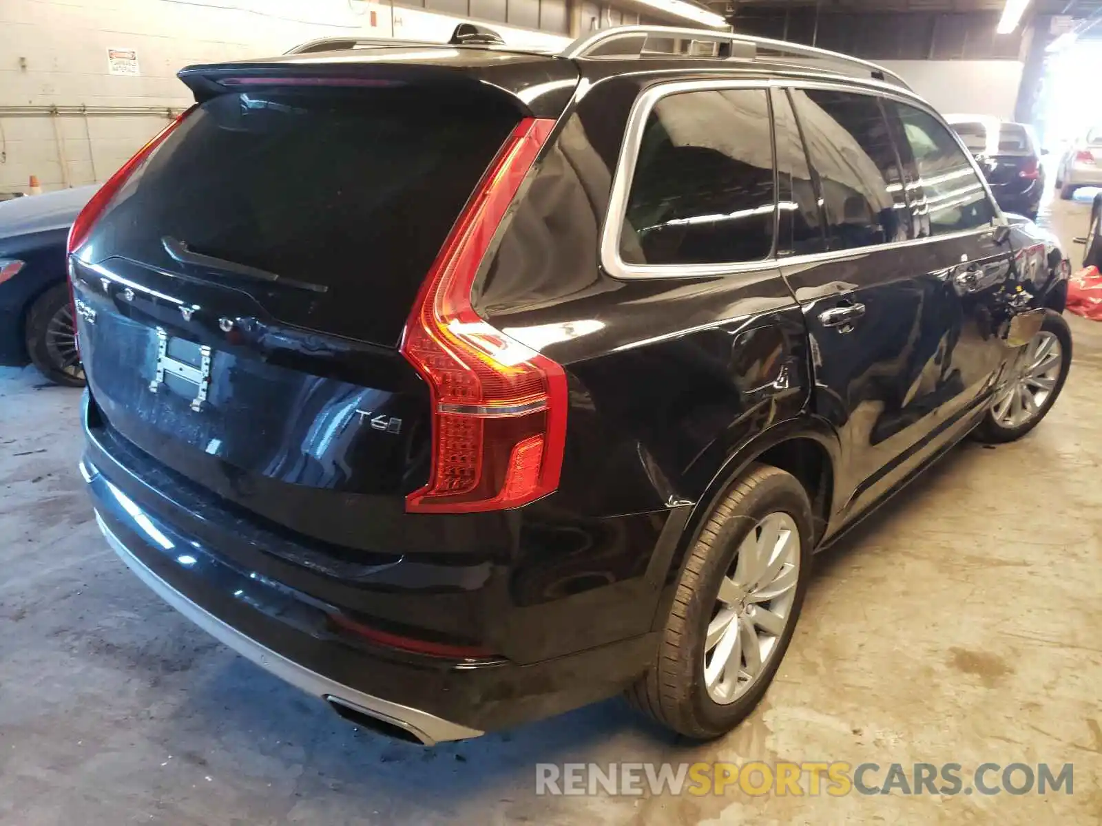 4 Photograph of a damaged car YV4A22PK6K1421880 VOLVO XC90 2019