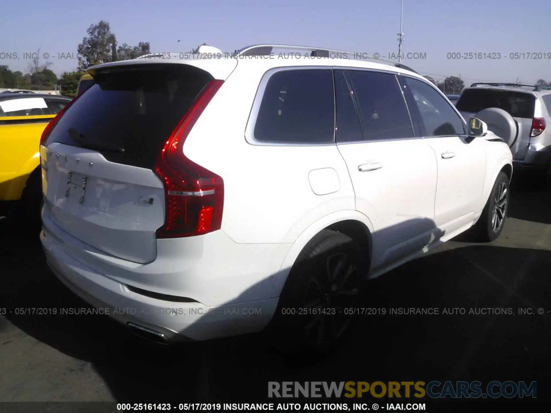 4 Photograph of a damaged car YV4A22PK6K1435133 VOLVO XC90 2019