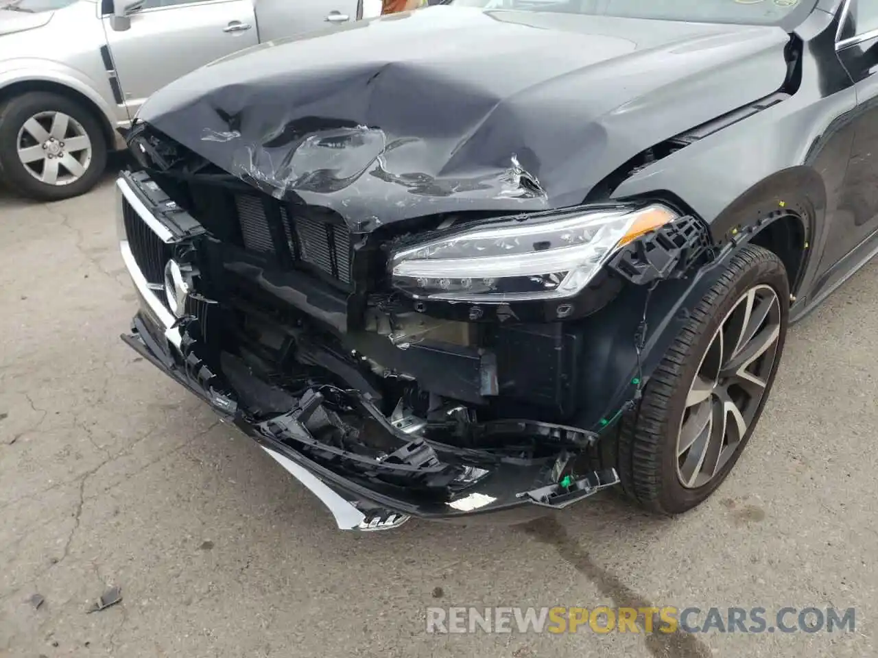 9 Photograph of a damaged car YV4A22PK6K1443460 VOLVO XC90 2019