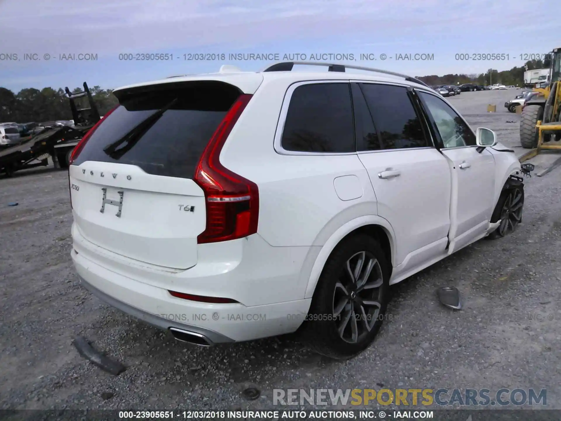 4 Photograph of a damaged car YV4A22PK7K1417336 Volvo Xc90 2019