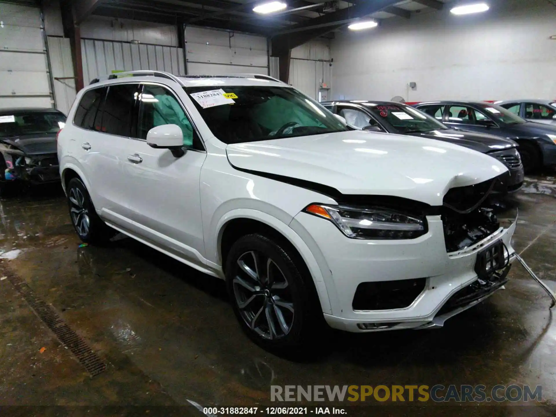 1 Photograph of a damaged car YV4A22PK8K1444206 VOLVO XC90 2019