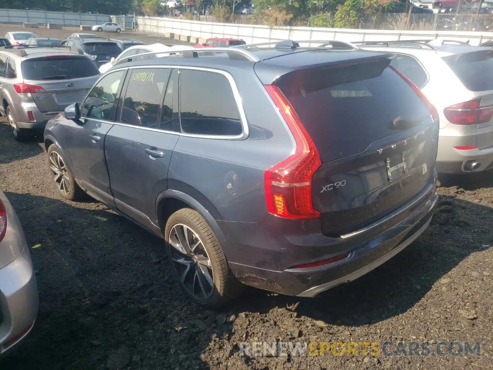 3 Фотография поврежденного автомобиля YV4A22PK8K1496323 VOLVO XC90 2019