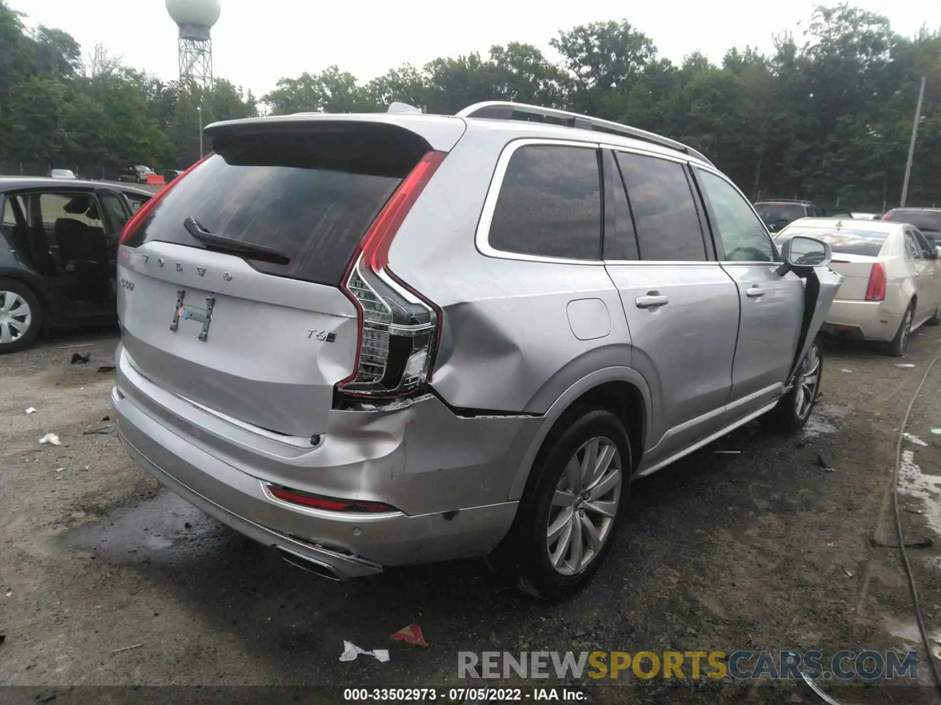 4 Photograph of a damaged car YV4A22PK9K1435871 VOLVO XC90 2019