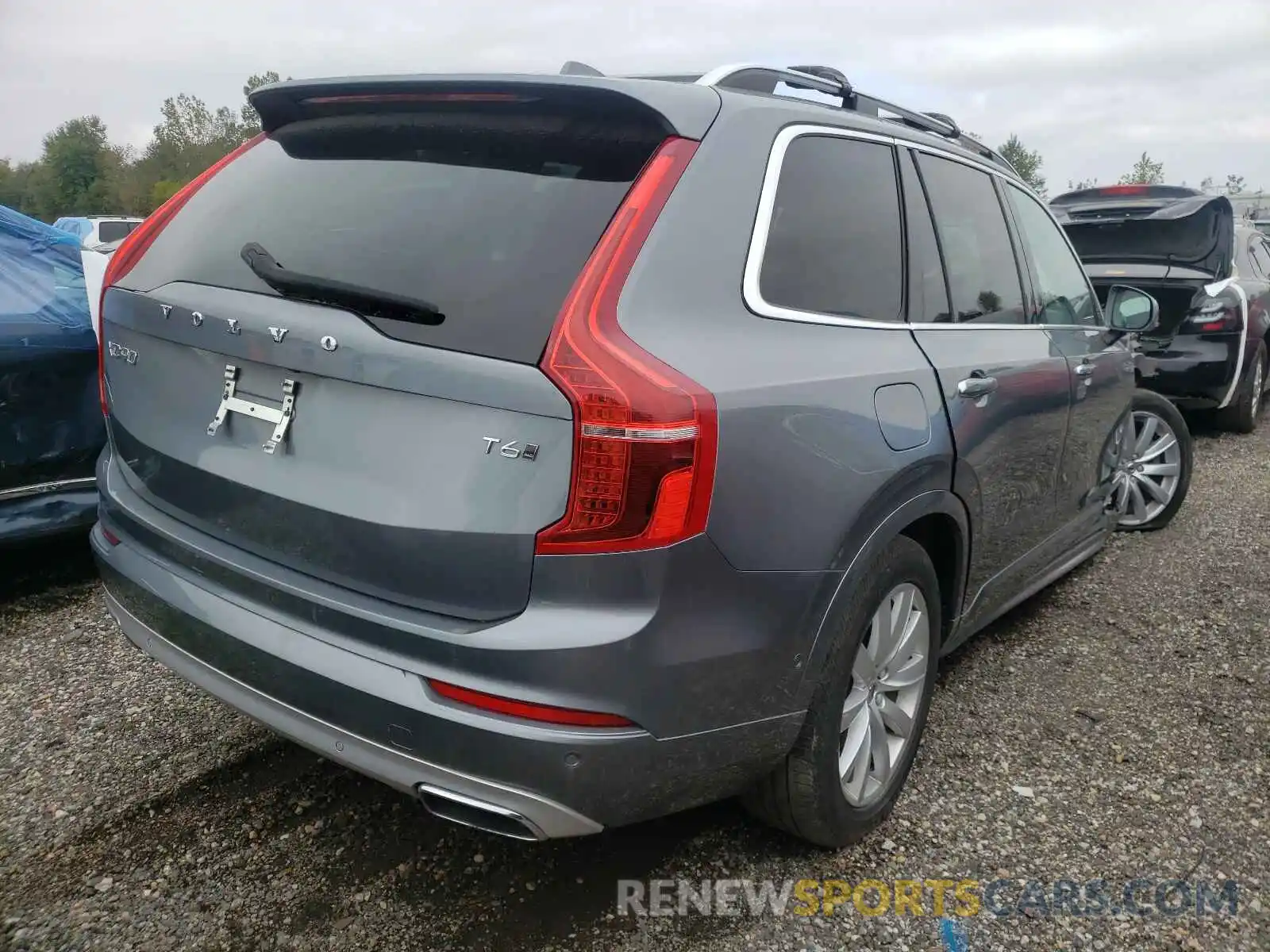 4 Photograph of a damaged car YV4A22PK9K1502386 VOLVO XC90 2019