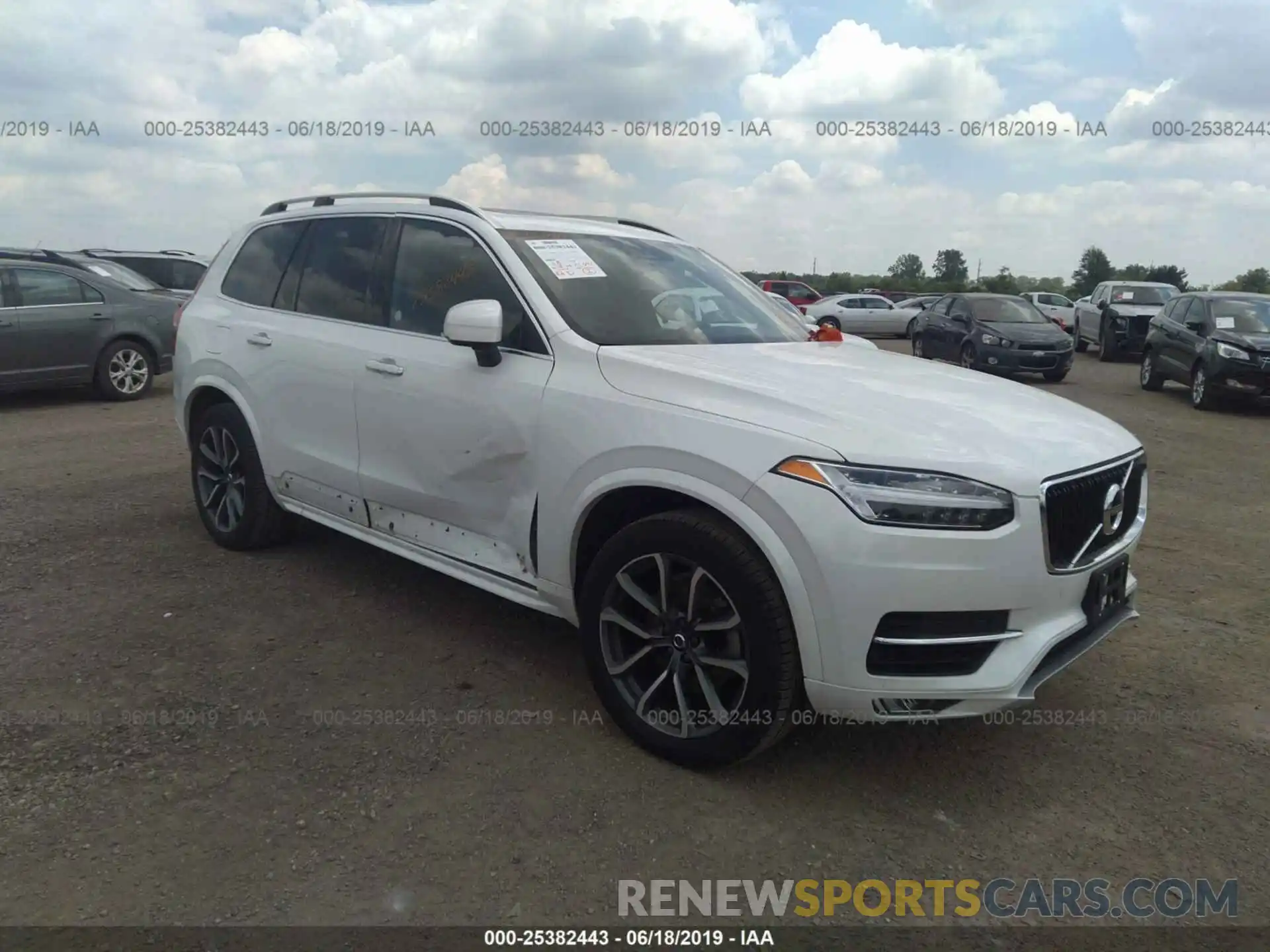 1 Photograph of a damaged car YV4A22PKXK1417413 VOLVO XC90 2019