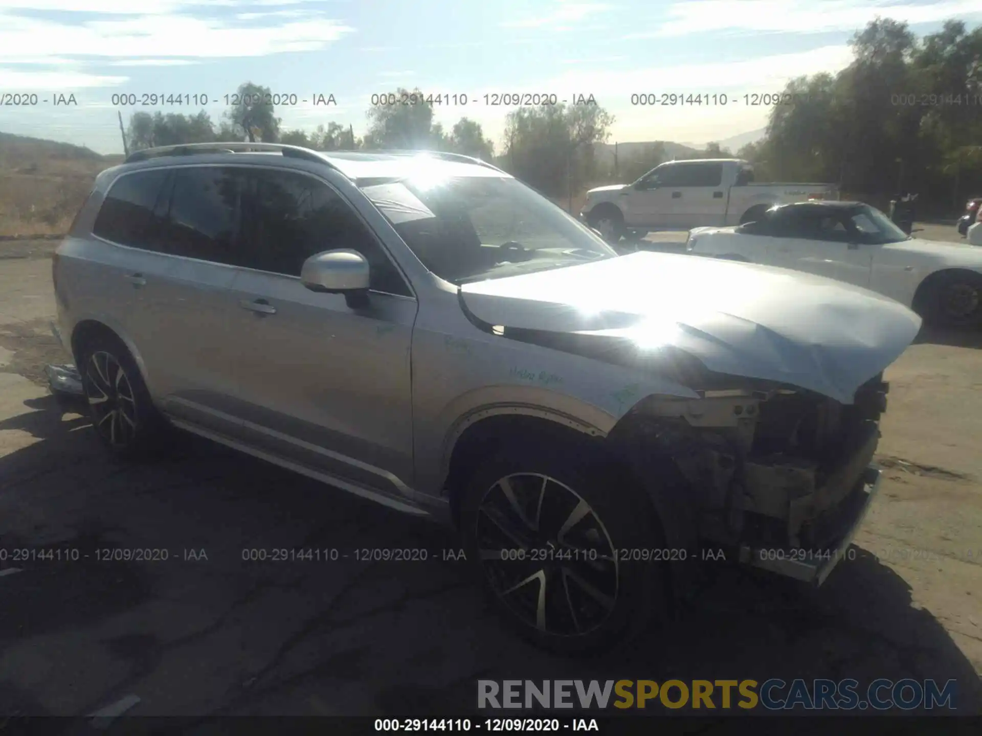 1 Photograph of a damaged car YV4A22PKXK1448127 VOLVO XC90 2019