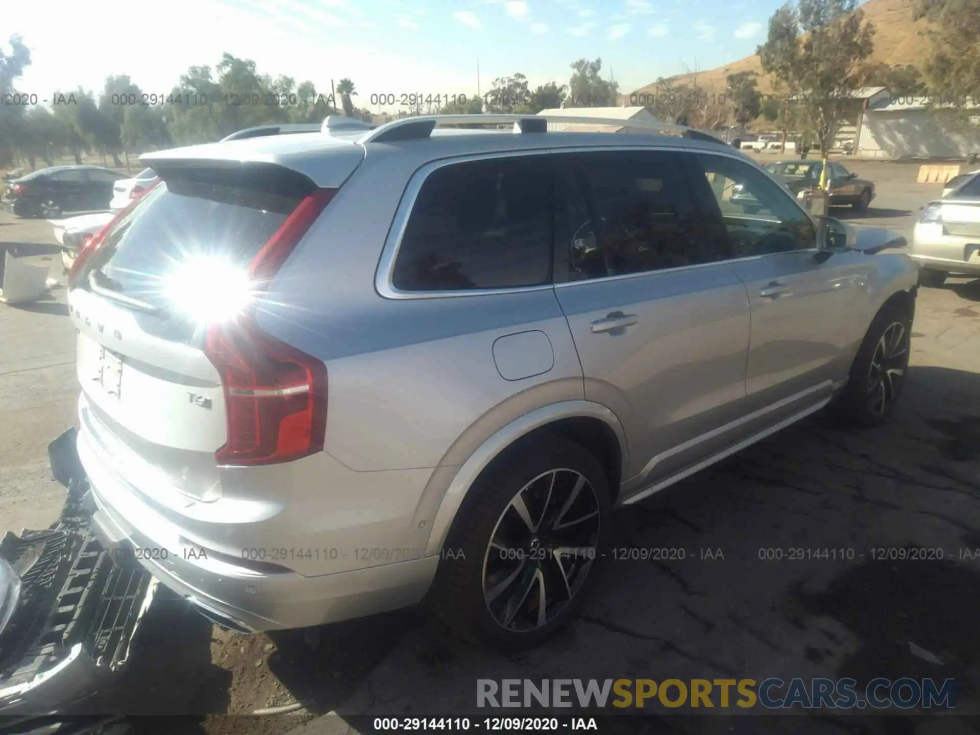 4 Photograph of a damaged car YV4A22PKXK1448127 VOLVO XC90 2019