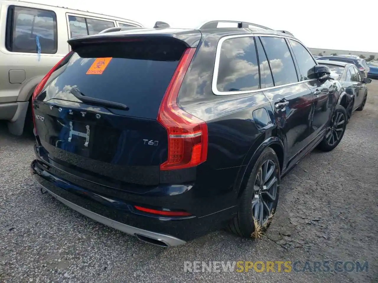 4 Photograph of a damaged car YV4A22PKXK1460293 VOLVO XC90 2019