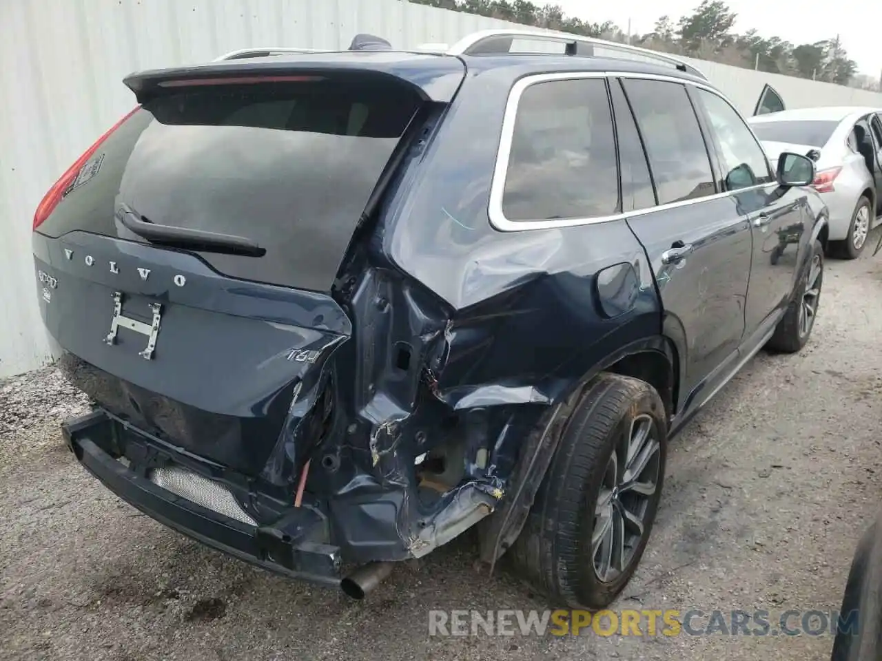 4 Photograph of a damaged car YV4A22PKXK1481628 VOLVO XC90 2019