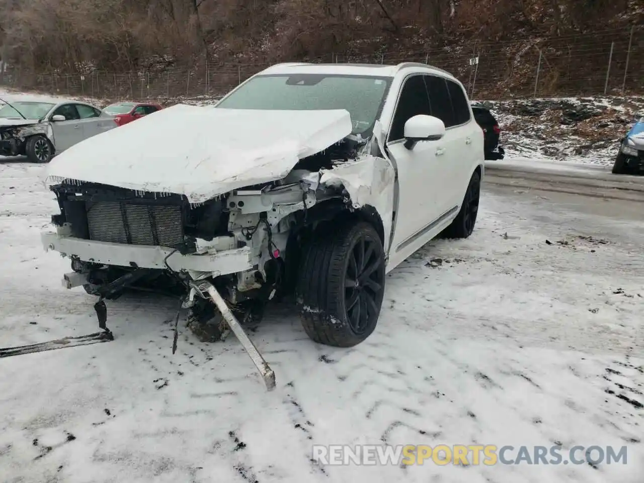 2 Photograph of a damaged car YV4A22PL1K1463723 VOLVO XC90 2019