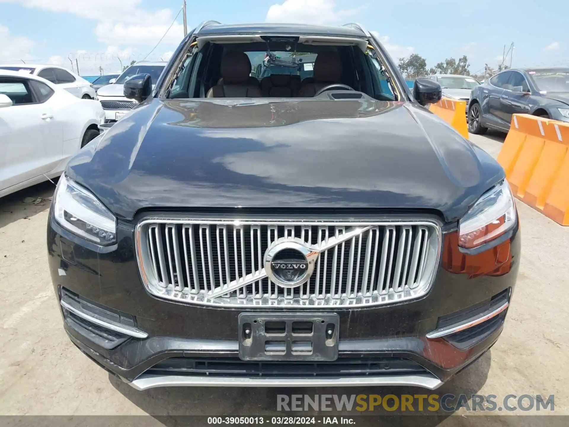 12 Photograph of a damaged car YV4A22PL1K1468484 VOLVO XC90 2019