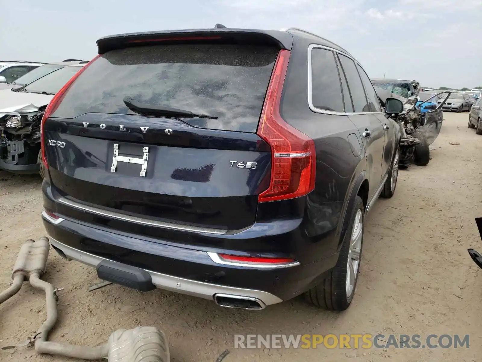 4 Photograph of a damaged car YV4A22PL2K1420735 VOLVO XC90 2019