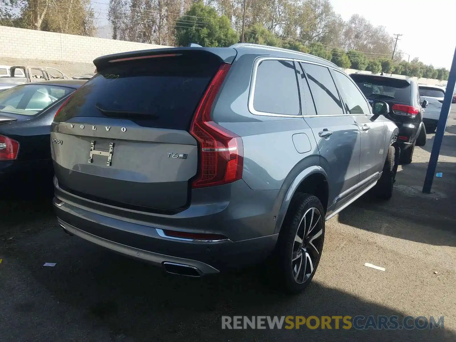 4 Photograph of a damaged car YV4A22PL2K1451841 VOLVO XC90 2019