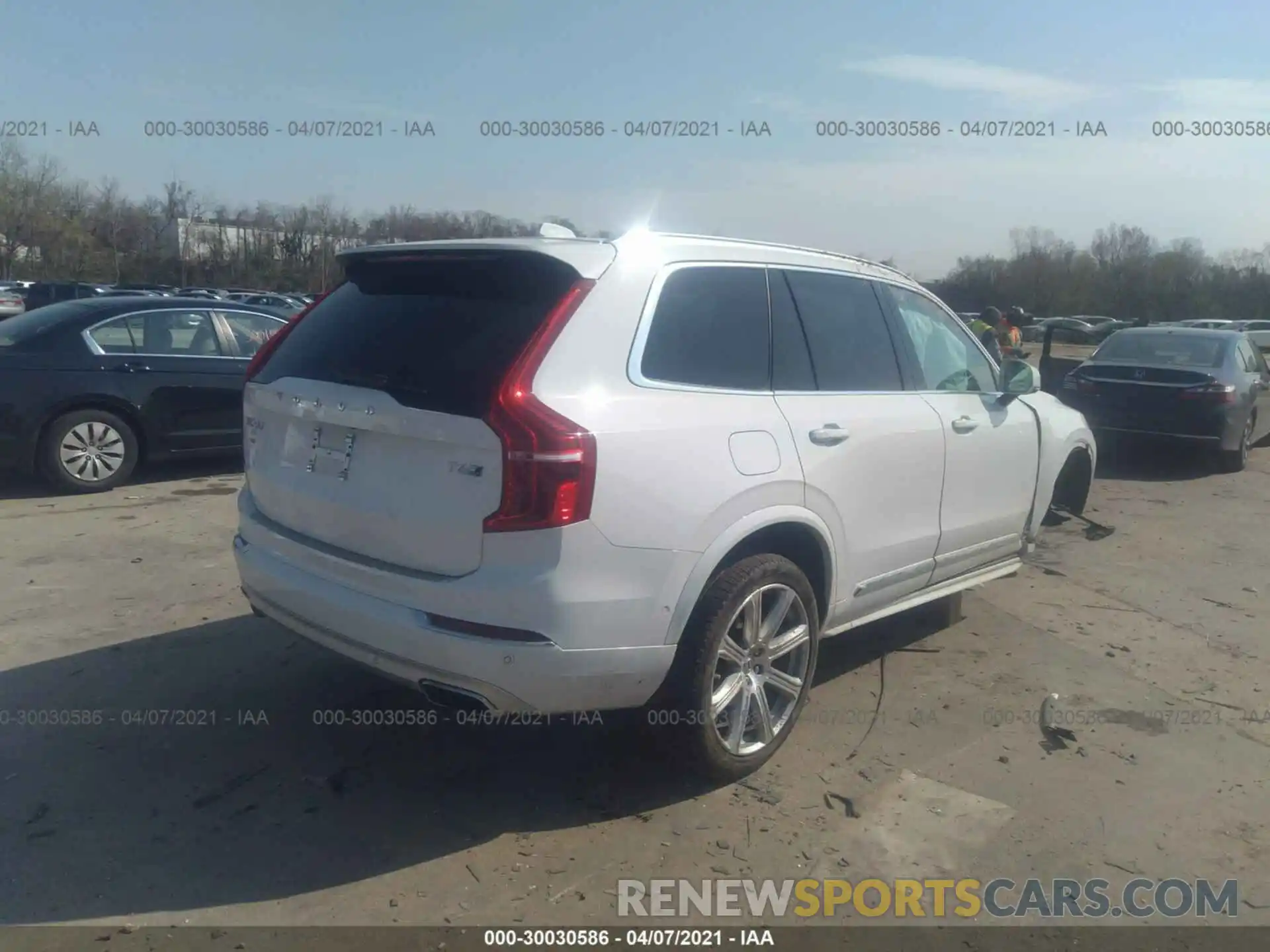 4 Photograph of a damaged car YV4A22PL2K1490722 VOLVO XC90 2019