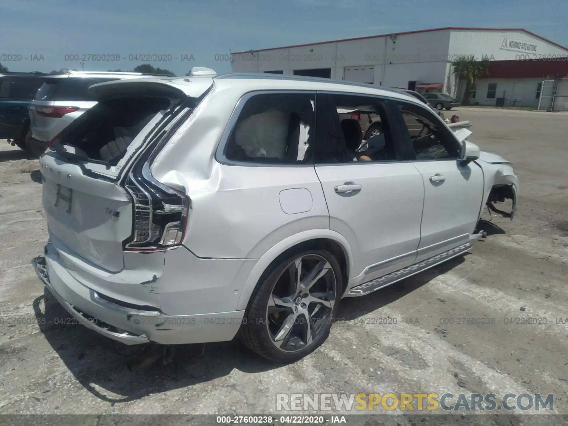 4 Photograph of a damaged car YV4A22PL4K1422776 VOLVO XC90 2019